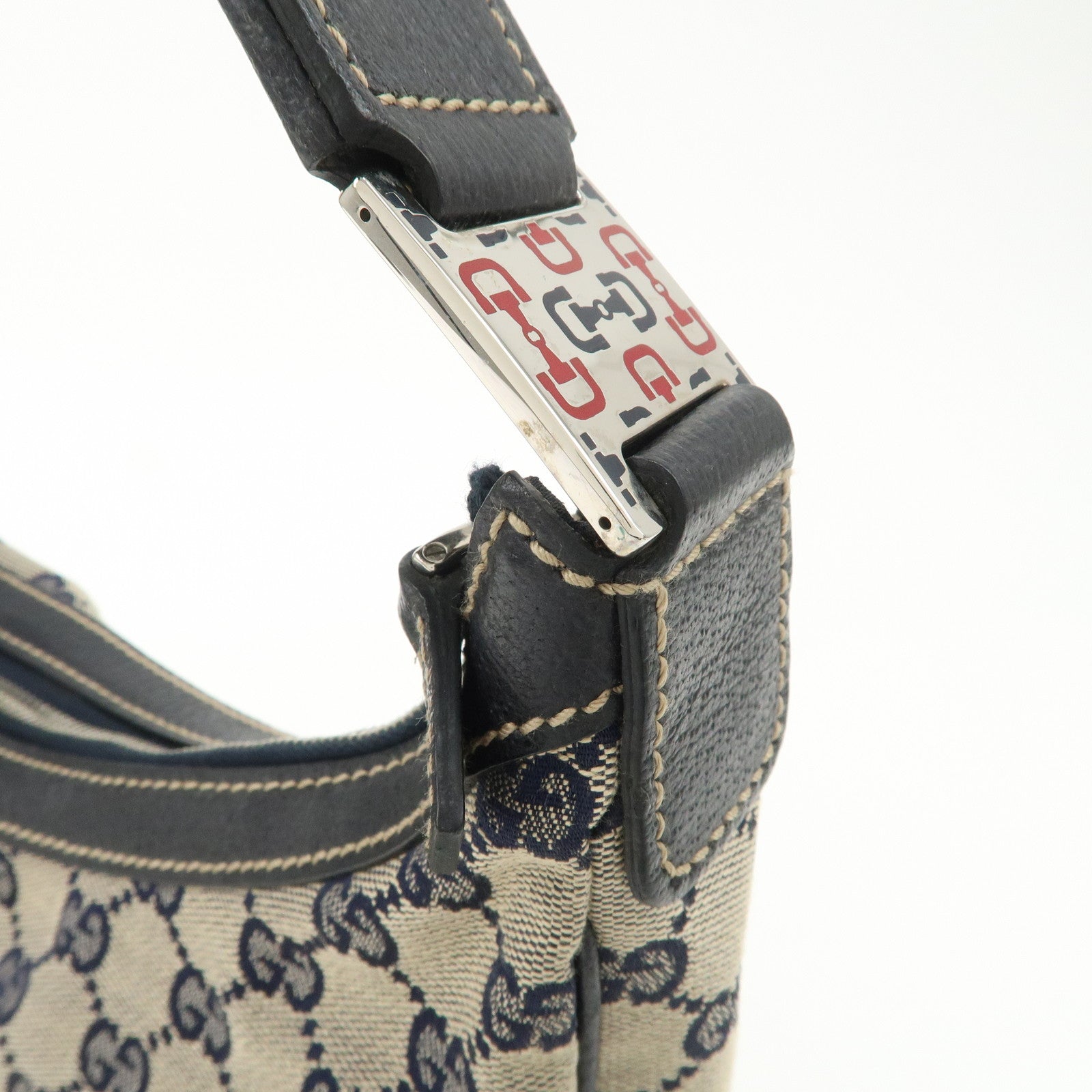 GUCCI Sherry GG Canvas Shoulder Bag Beige Navy 145811