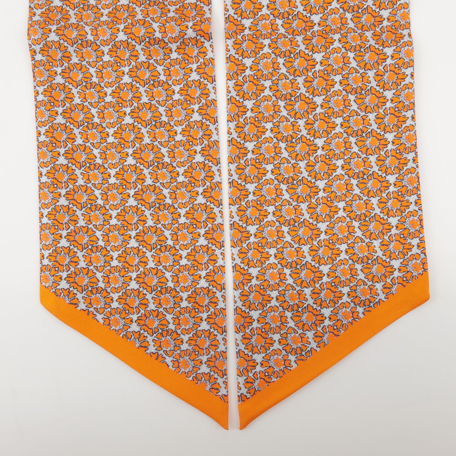 HERMES Maxi Twilly Silk 100% Scarf Animal Motif  Orange