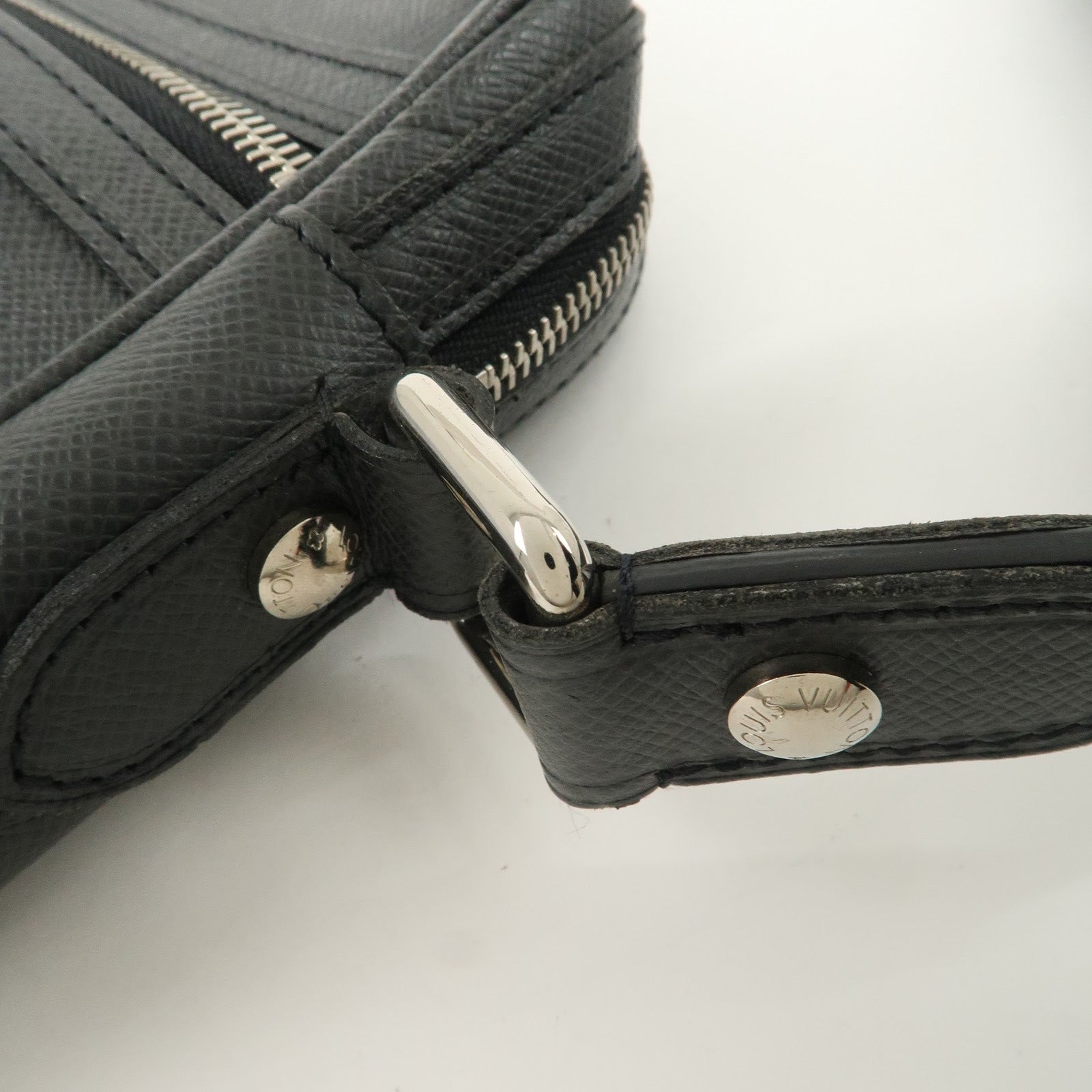 Louis Vuitton Taiga Leather Dimitri Shoulder Bag Ardoise M32462