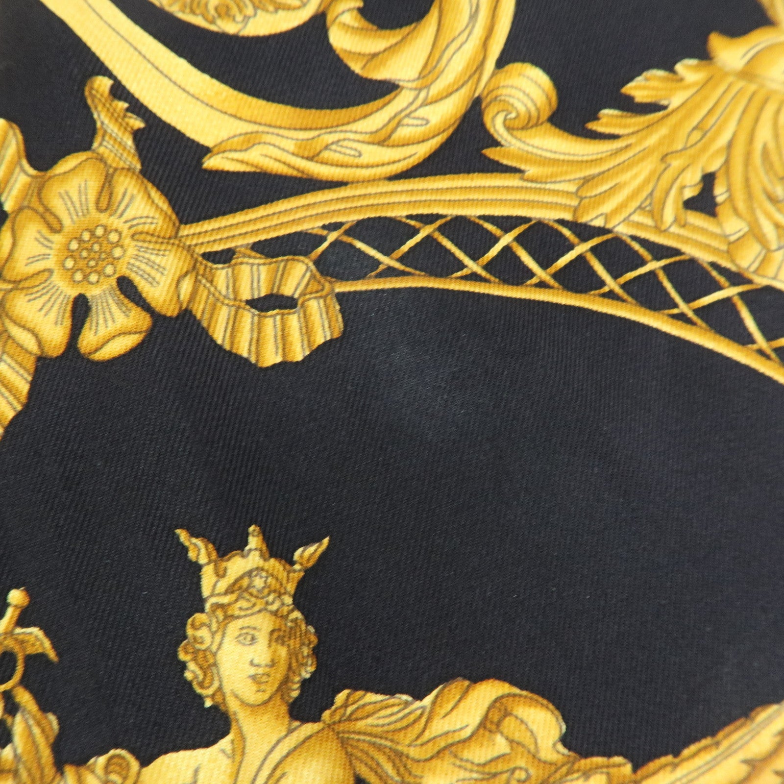 HERMES Carre 90 Silk 100% Scarf LES TUILERIES Black Gold