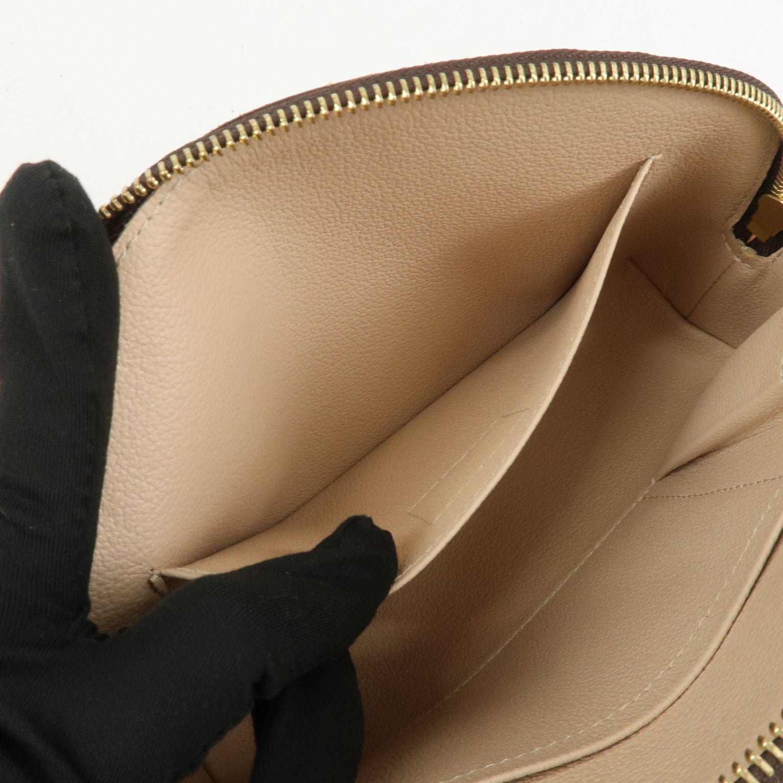 Louis Vuitton Monogram Pochette Cosmetic MM Pouch Brown M46579