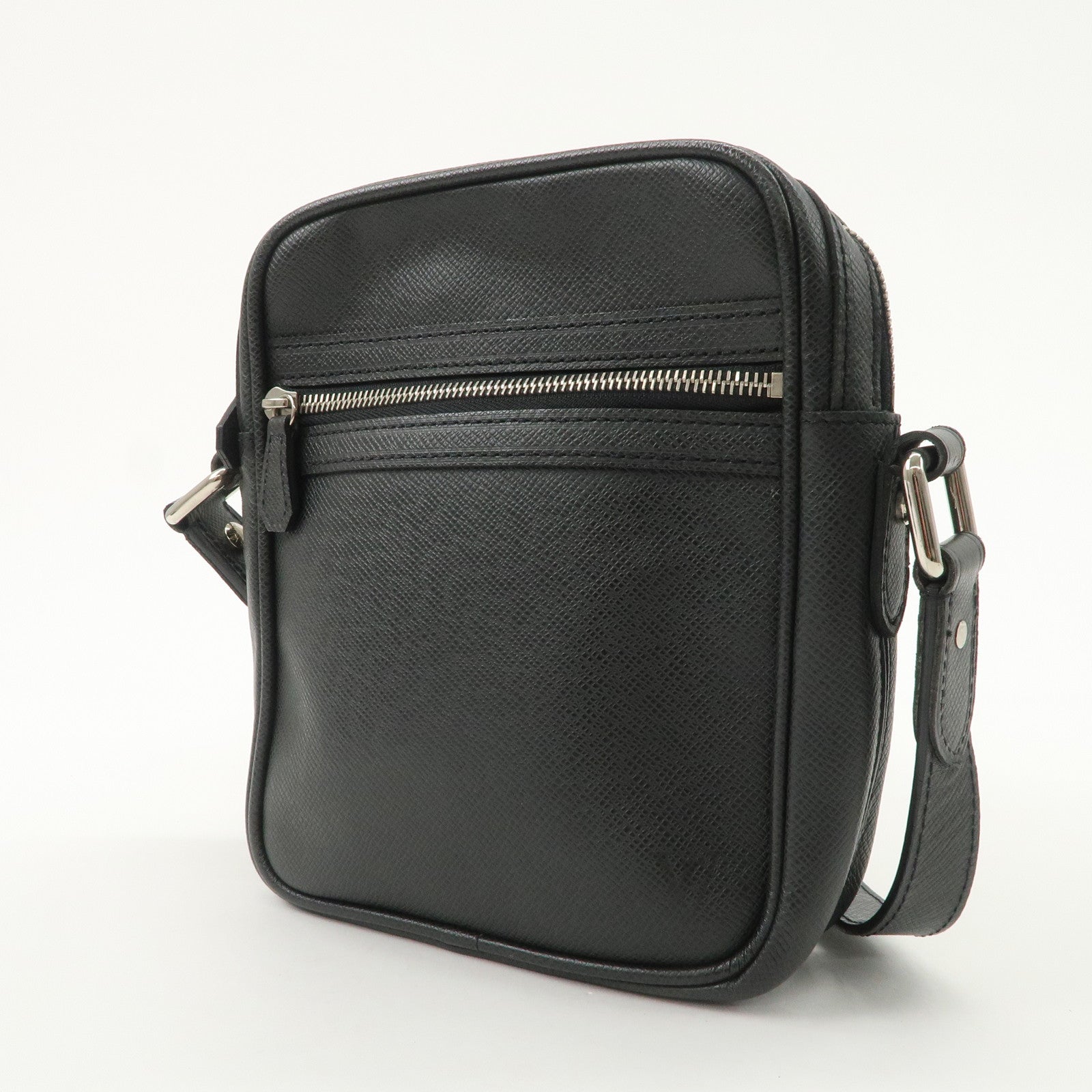 Louis Vuitton Taiga Leather Dimitri Shoulder Bag Ardoise M32462