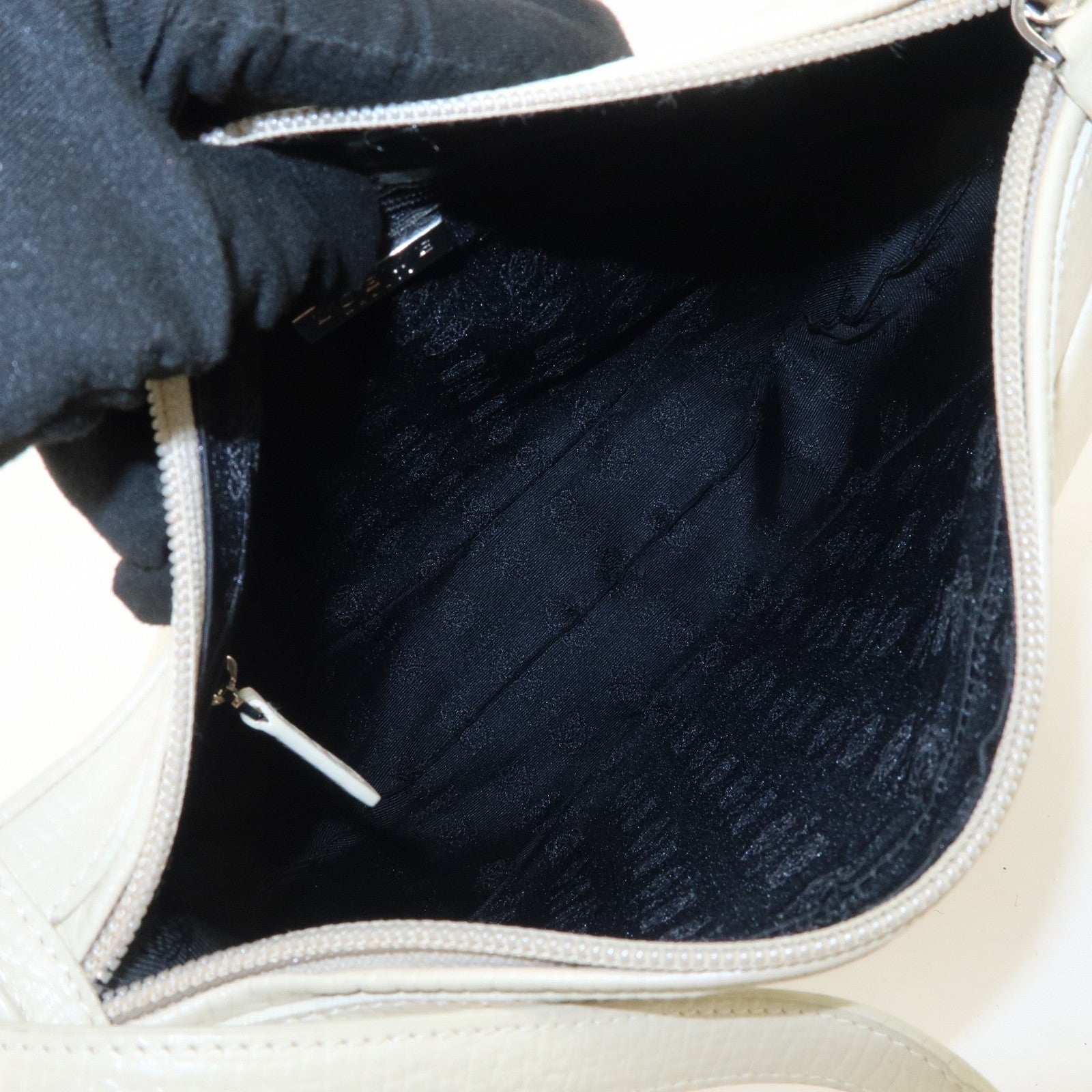 LOEWE Leather Shoulder Bag Ivory Silver Hardware Used