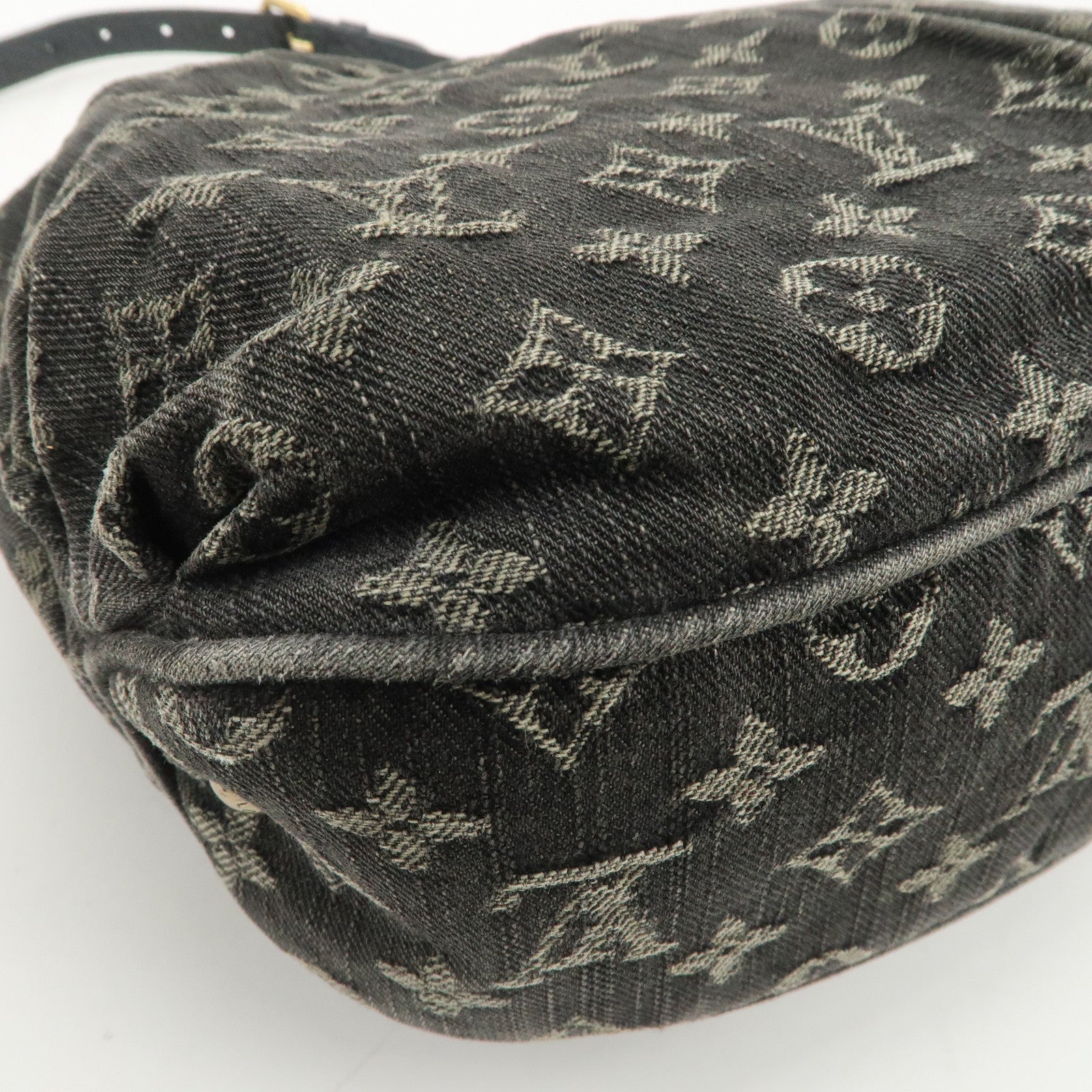 Louis Vuitton Monogram Denim Slightly Shoulder Bag Noir M95835
