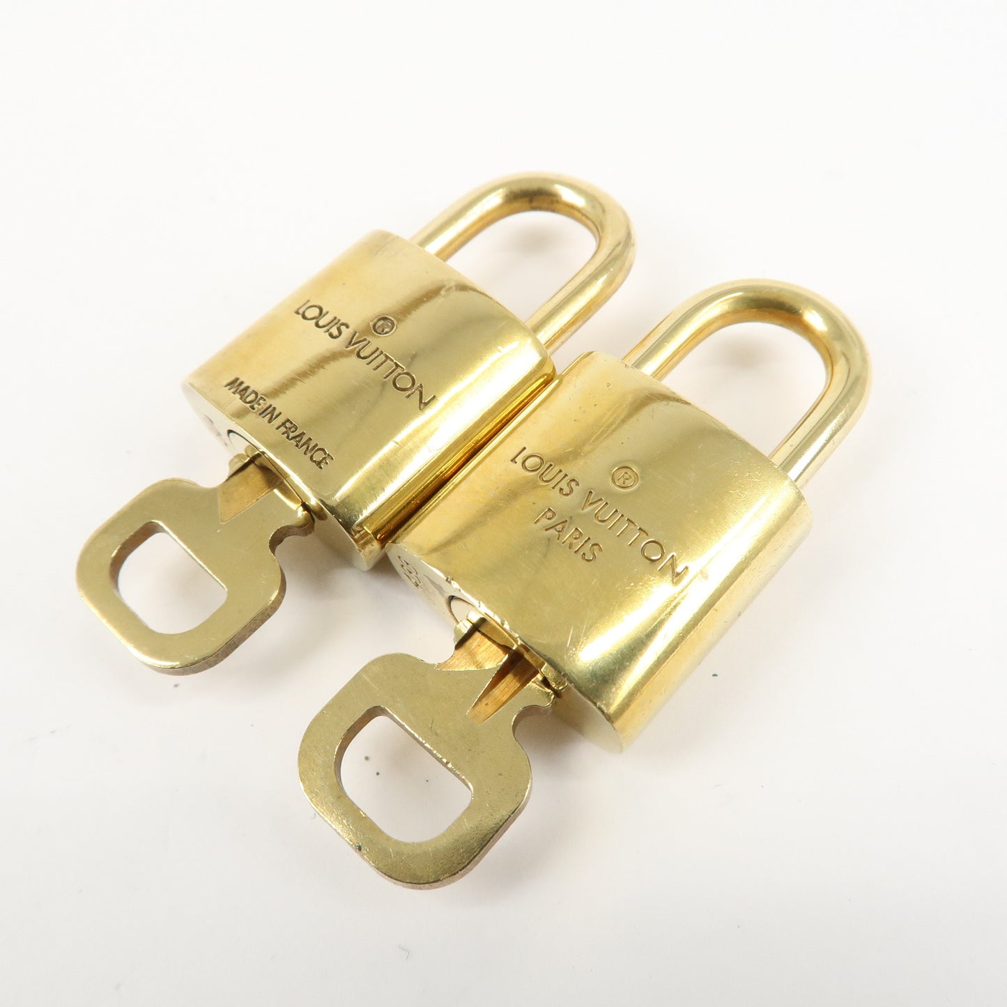 Louis Vuitton Set of 10 Lock & Key Cadena Key Lock Metal Gold