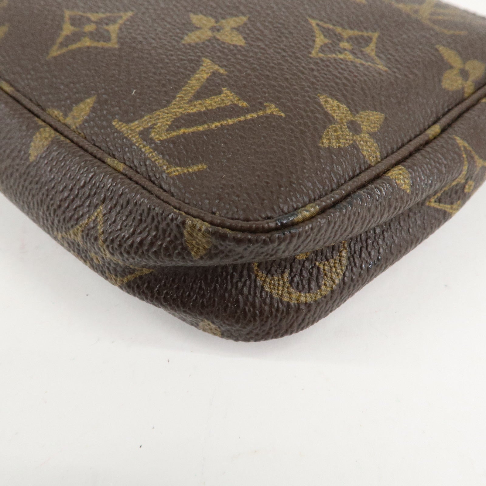 Louis Vuitton Monogram Pochette Accessoires Pouch M51980