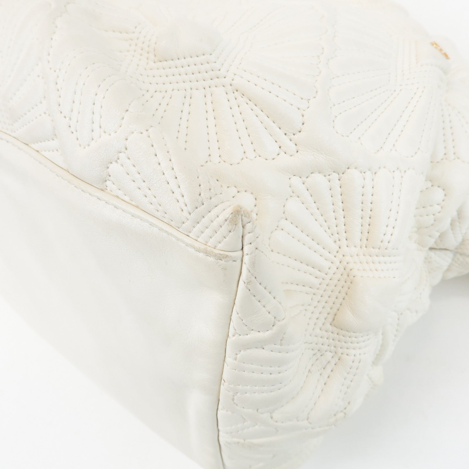 CHANEL Leather Quilting Chain Tote Bag White Used