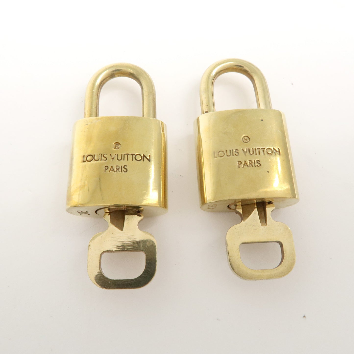 Louis Vuitton Set of 10 Lock & Key Cadena Key Lock Gold