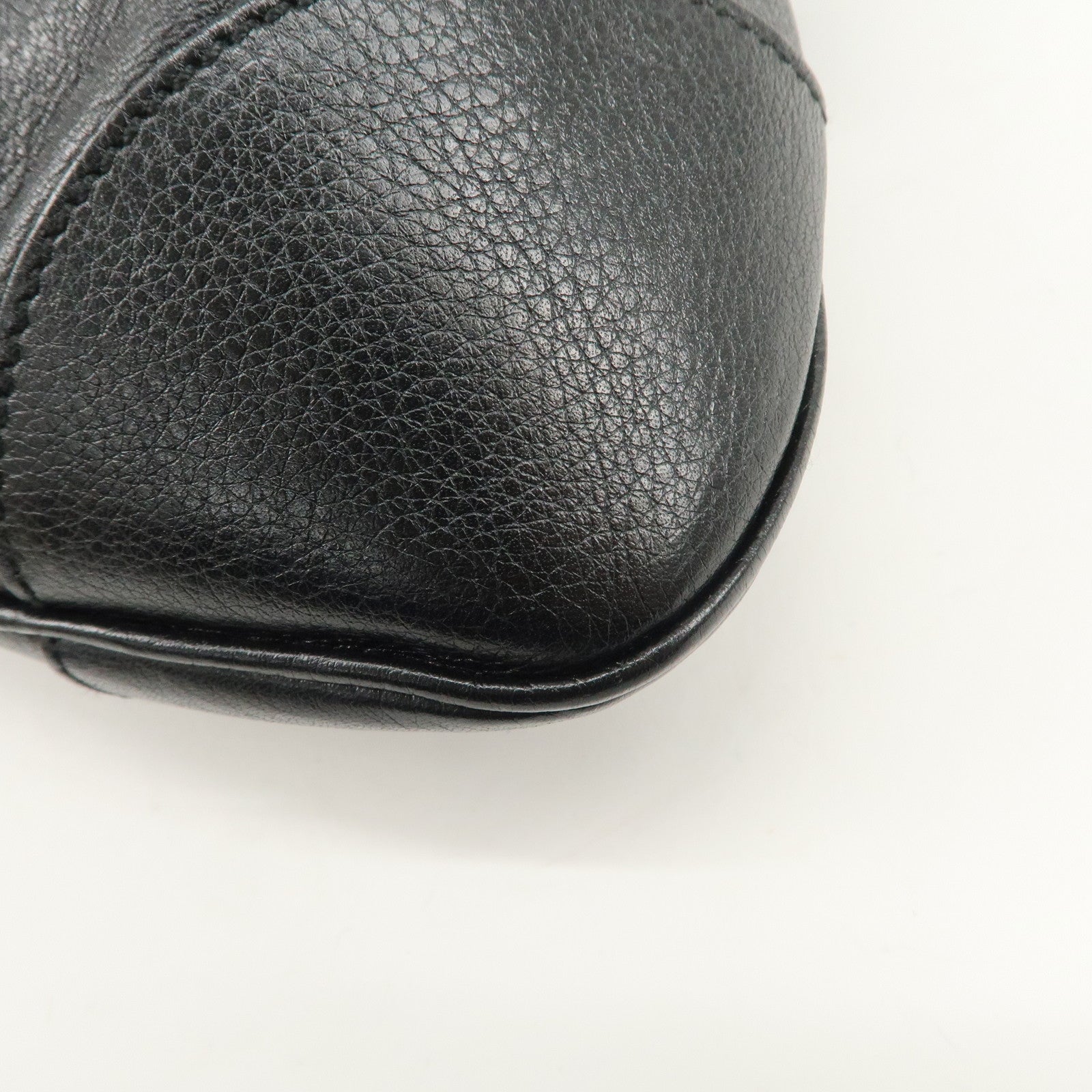 Ferragamo Gancini Leather Shoulder bag Hand Bag Black AU-21/6317 Used