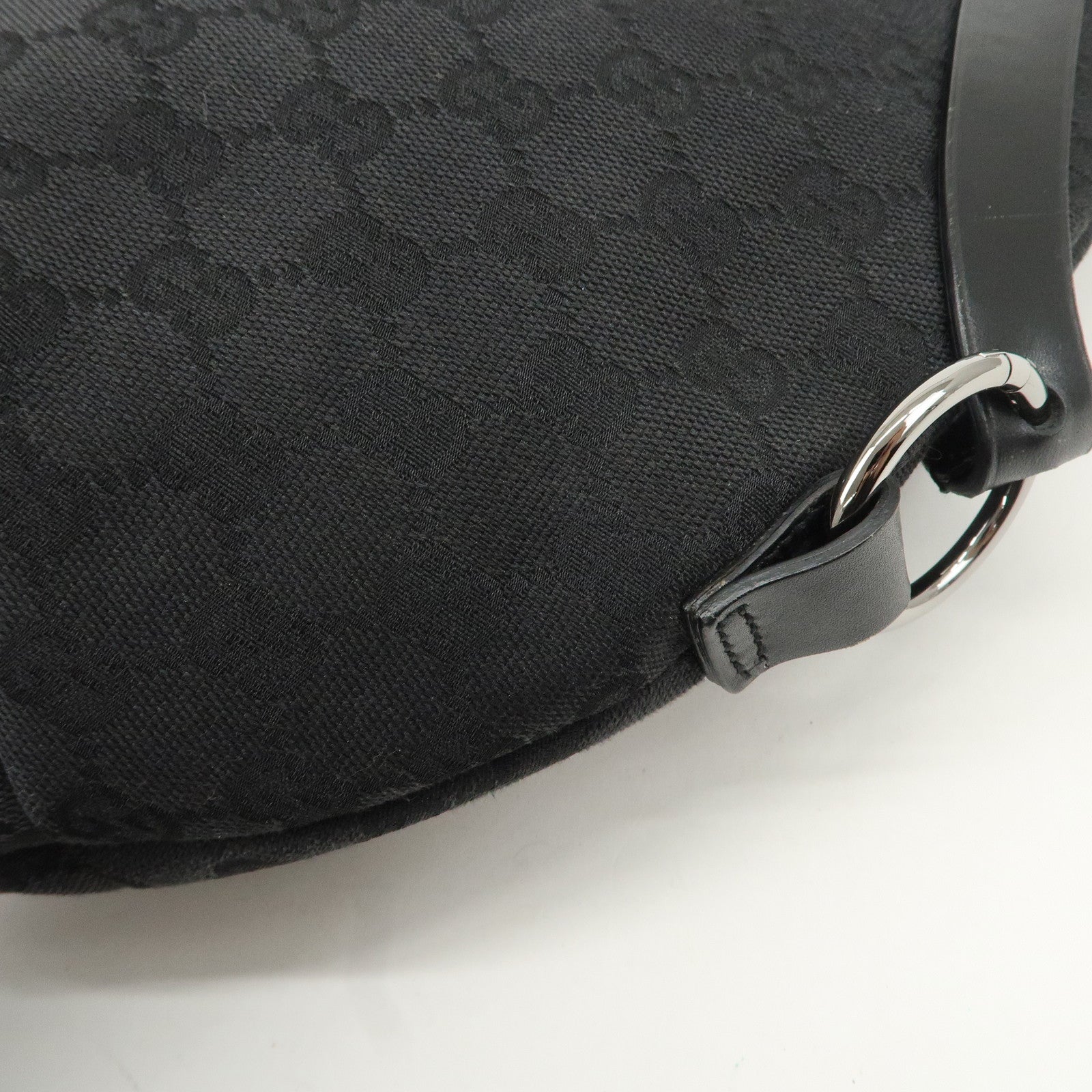 GUCCI GG Canvas Leather Semi Shoulder Bag Black 106250