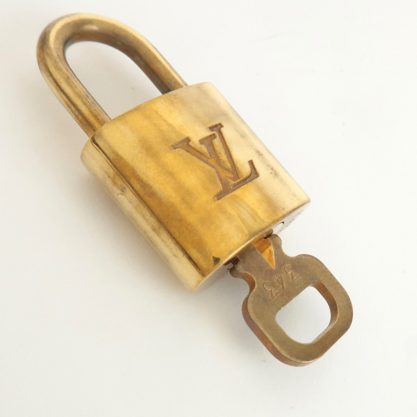 Louis Vuitton Set of 10 Lock & Key Cadena Key Lock Gold