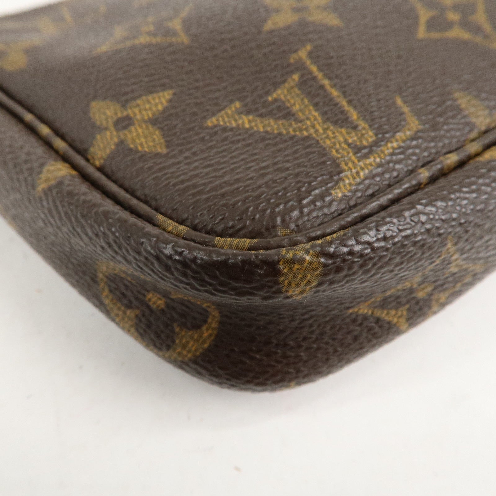 Louis Vuitton Monogram Pochette Accessoires Pouch M51980