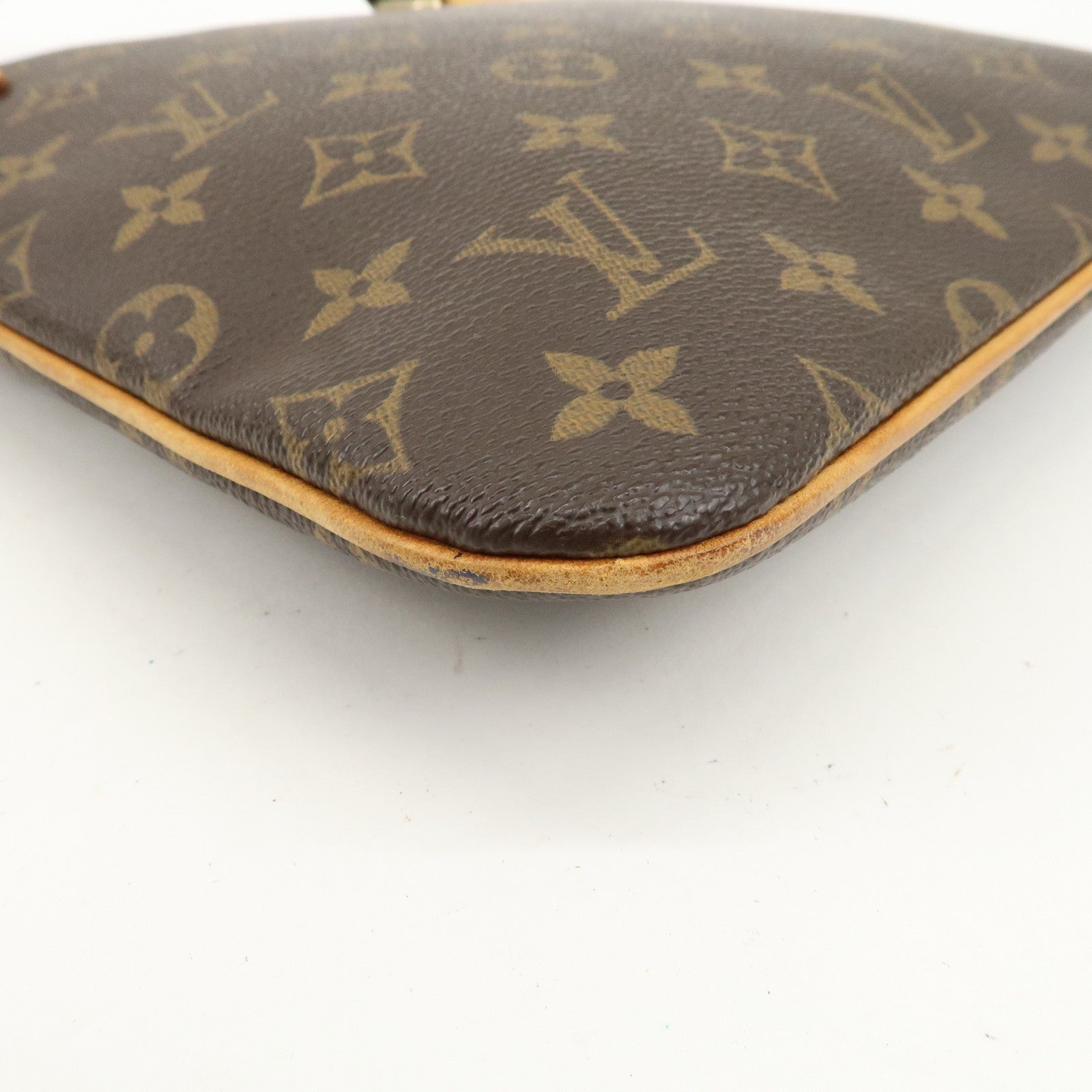 Louis Vuitton Monogram Pochette Valmy Shoulder Bag M40524