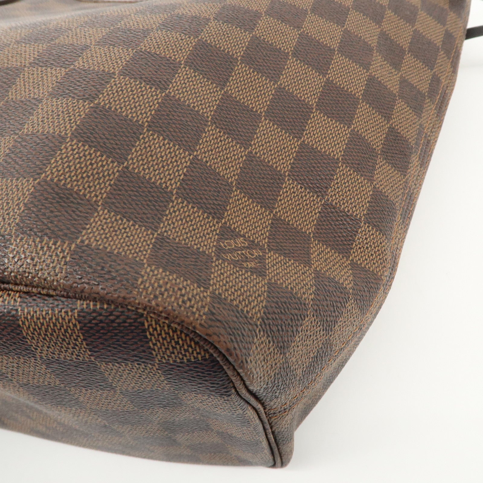 Louis Vuitton Damier Neverfull MM Tote Bag N51105