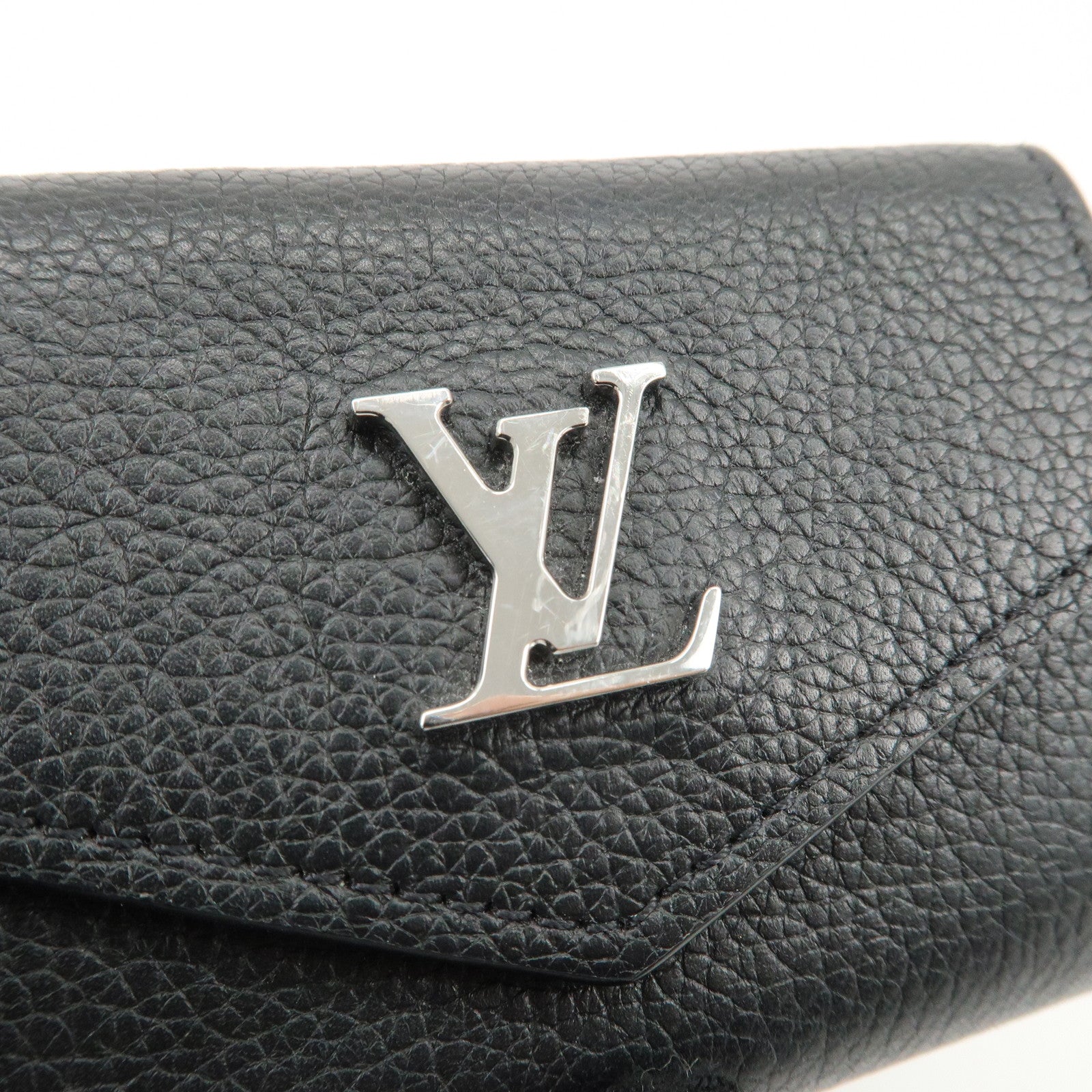 Louis Vuitton Lock Me Portefeuille Lock Mini Wallet Noir M63921