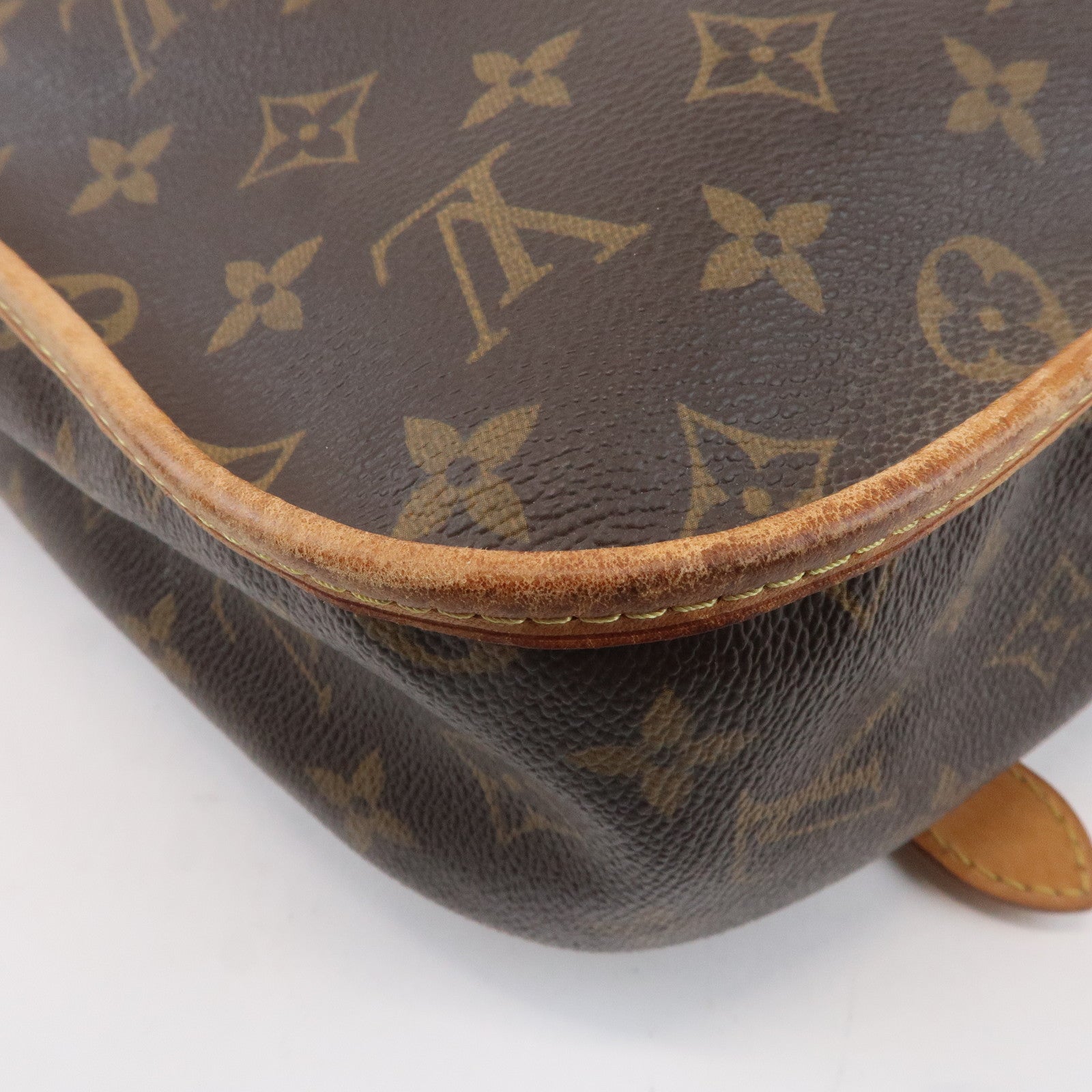 Louis Vuitton Monogram Gongo MM Shoulder Bag Brown M40116