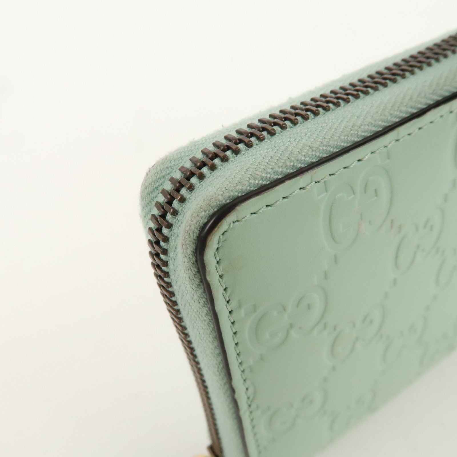 GUCCI Guccishima Leather Round Wallet Cat Motif Mint Green 548058