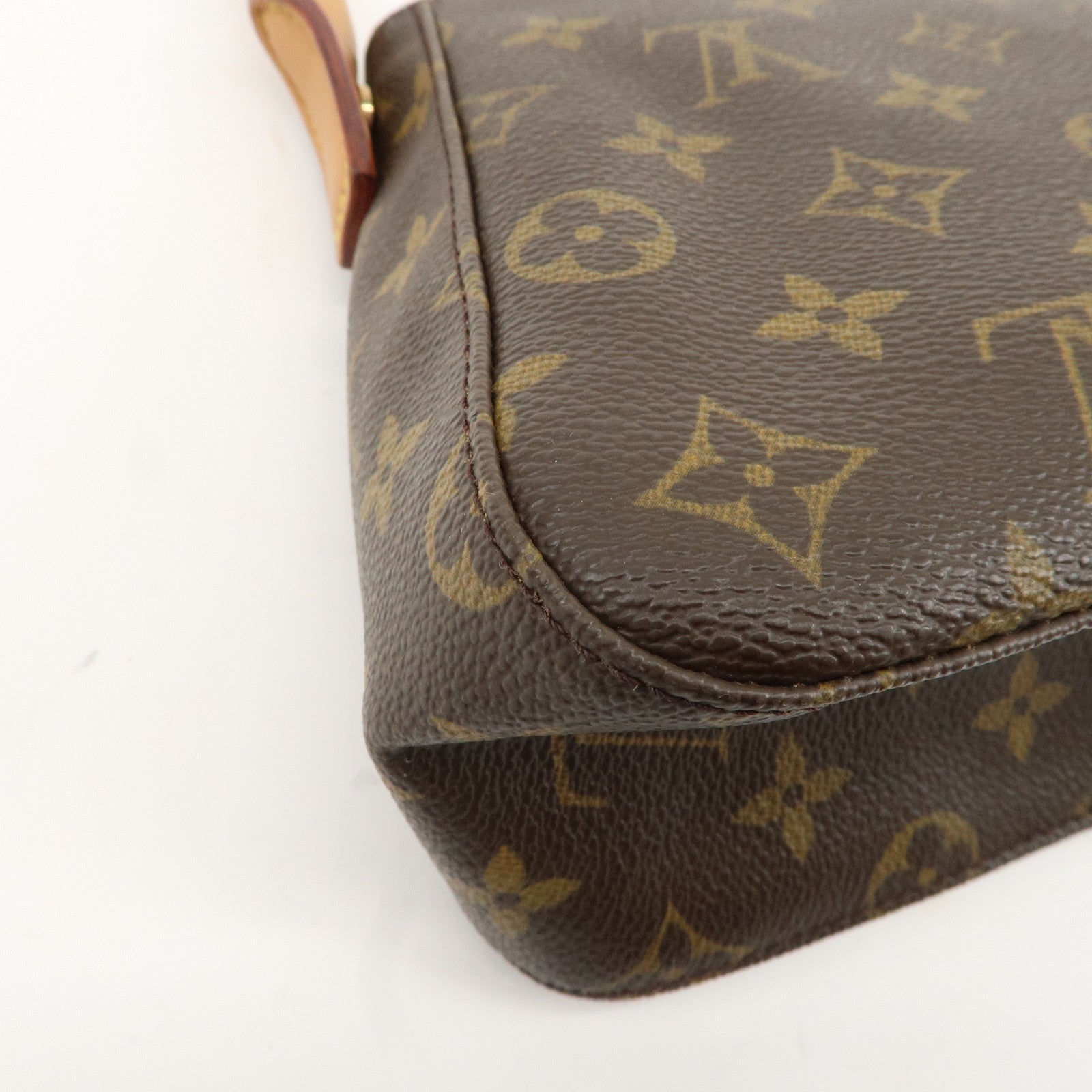 Louis Vuitton Monogram Mini Looping Shoulder Bag Hand Bag M51147