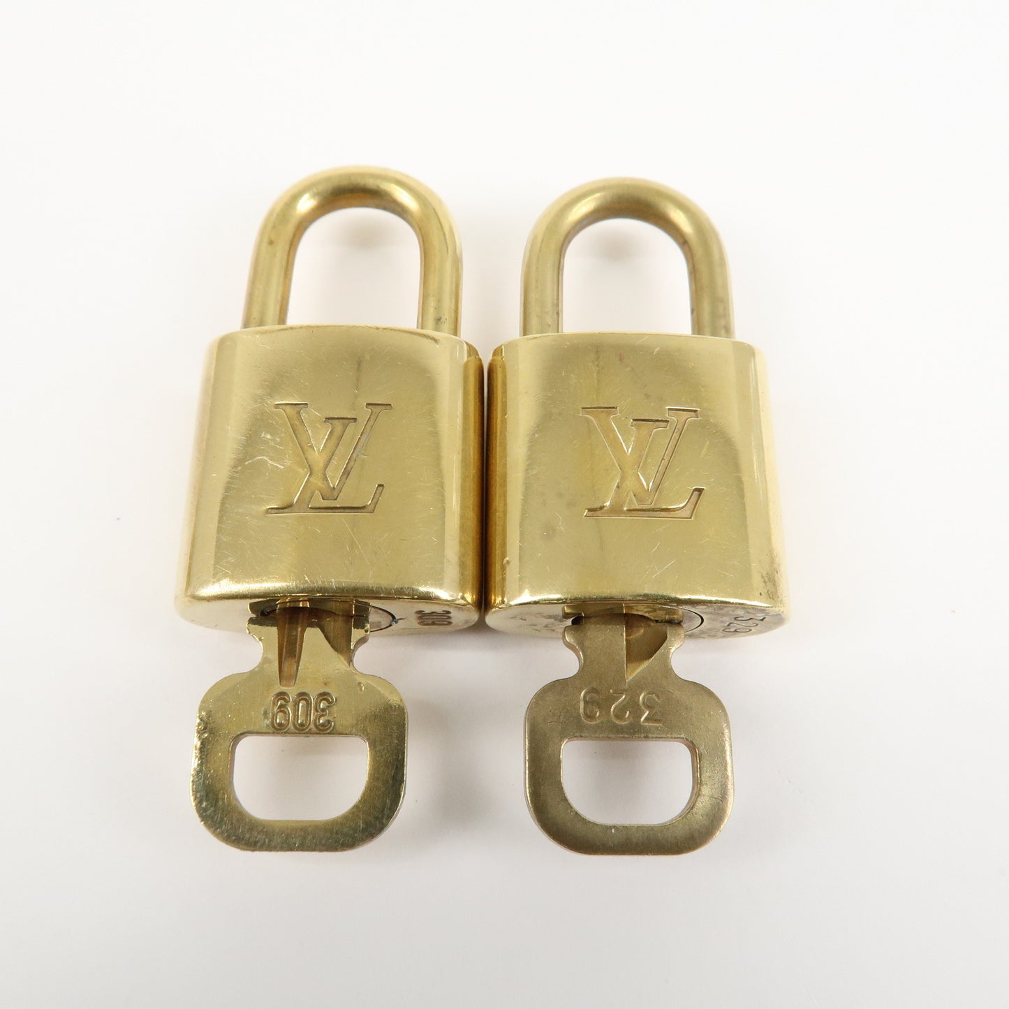 Louis Vuitton Set of 10 Lock & Key Cadena Key Lock Metal Gold