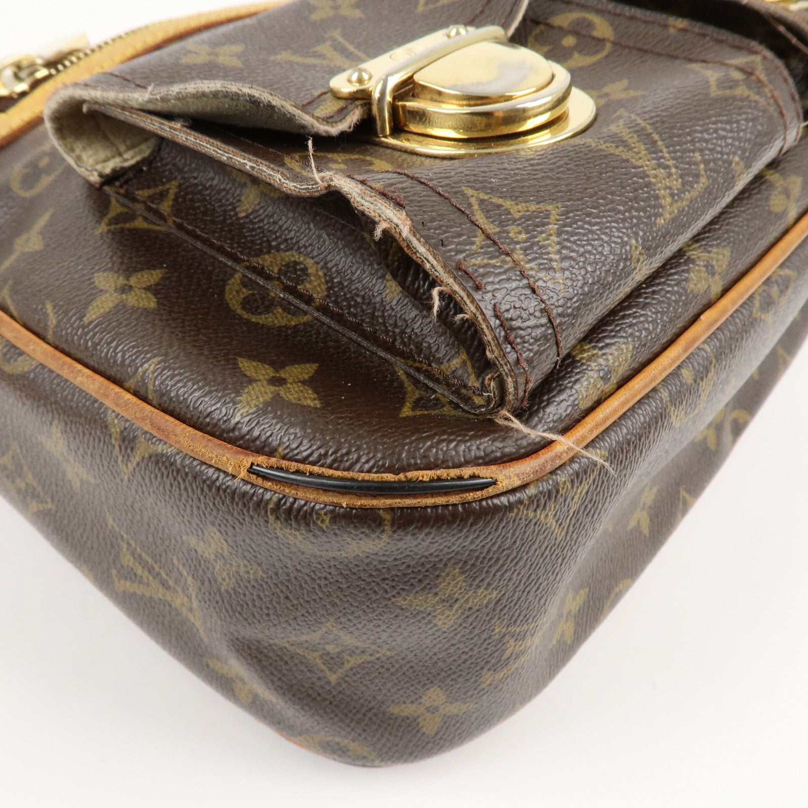 Louis Vuitton Monogram Hudson GM Shoulder Bag M40045