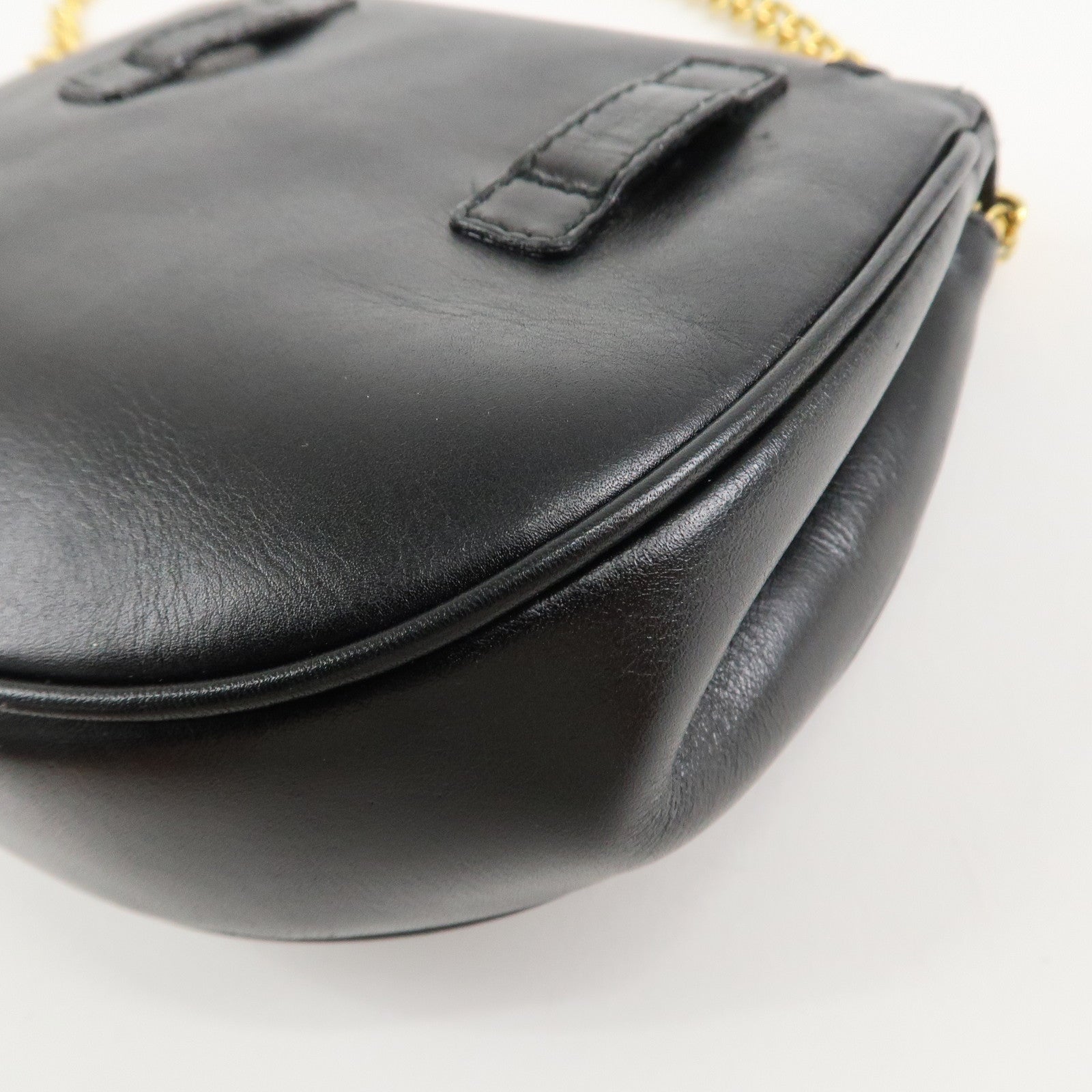 Ferragamo Varra Leather Chain Shouder Bag Gold Chain Black Used