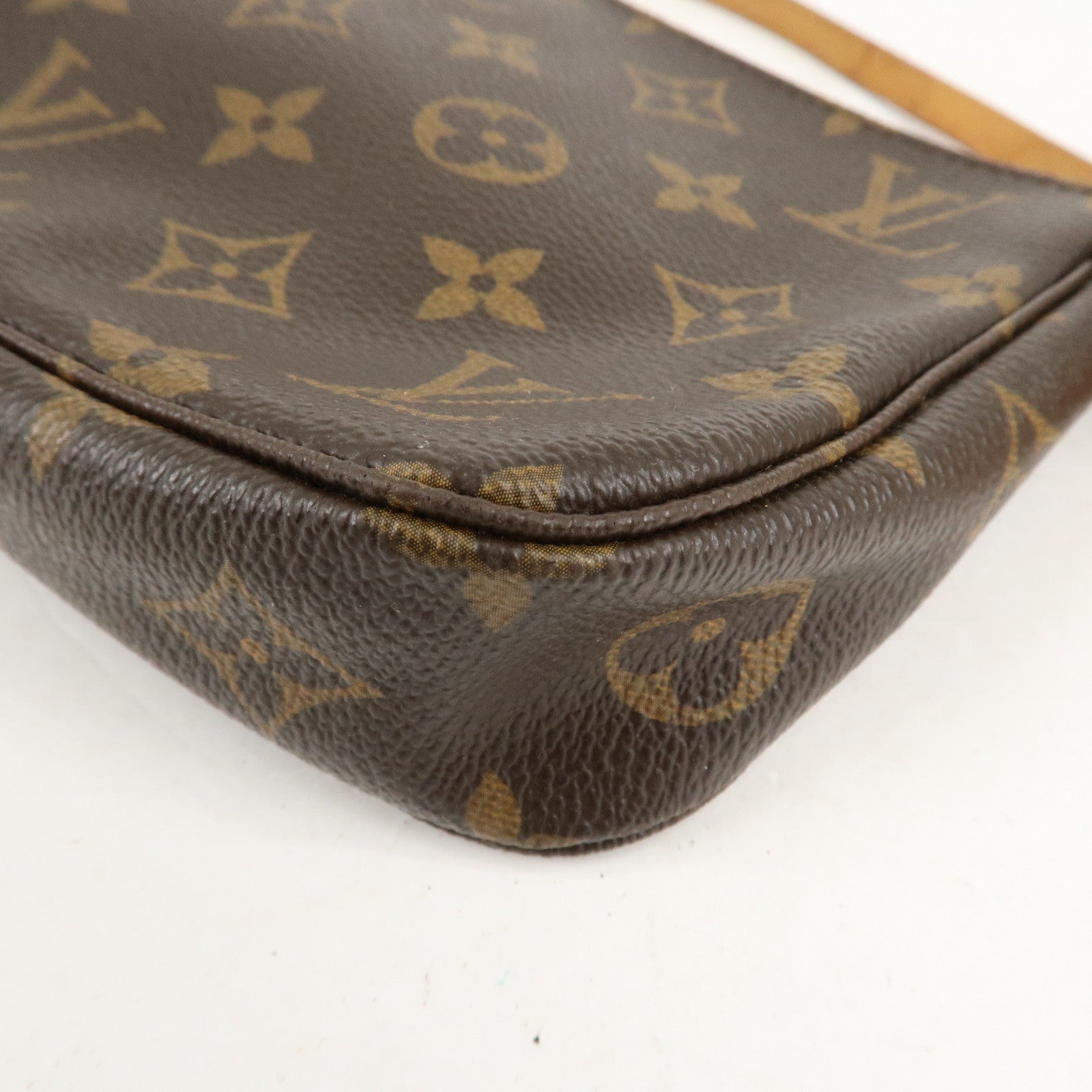 Louis Vuitton Monogram Pochette Accessoires Pouch M51980