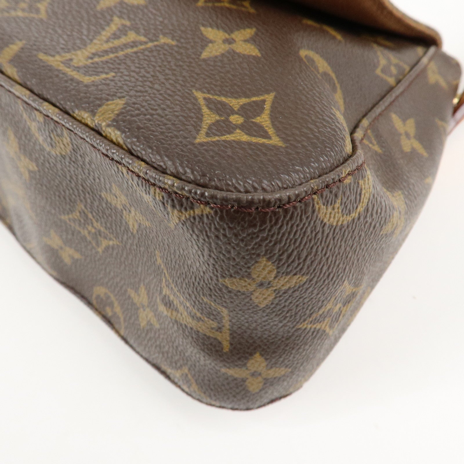 Louis Vuitton Monogram Mini Looping Shoulder Bag Hand Bag M51147