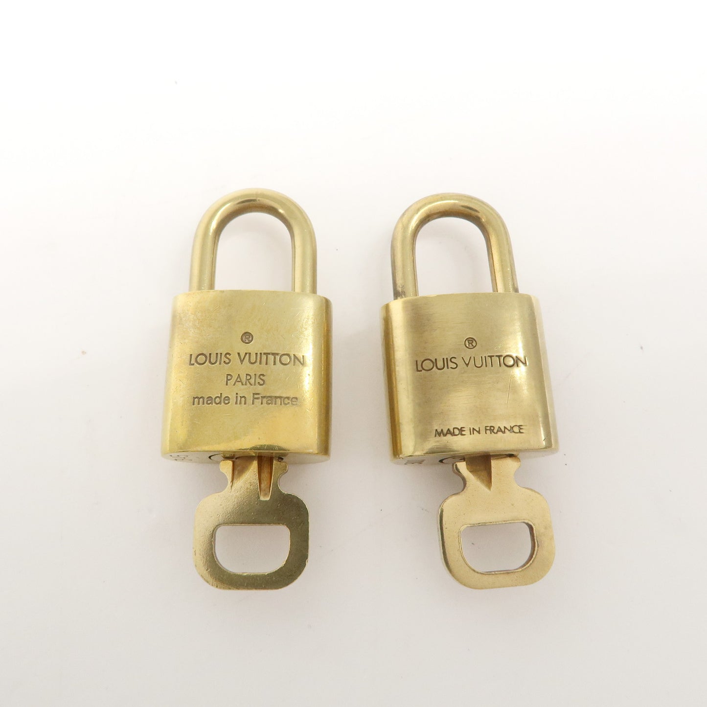 Louis Vuitton Set of 10 Lock & Key Cadena Key Lock Gold