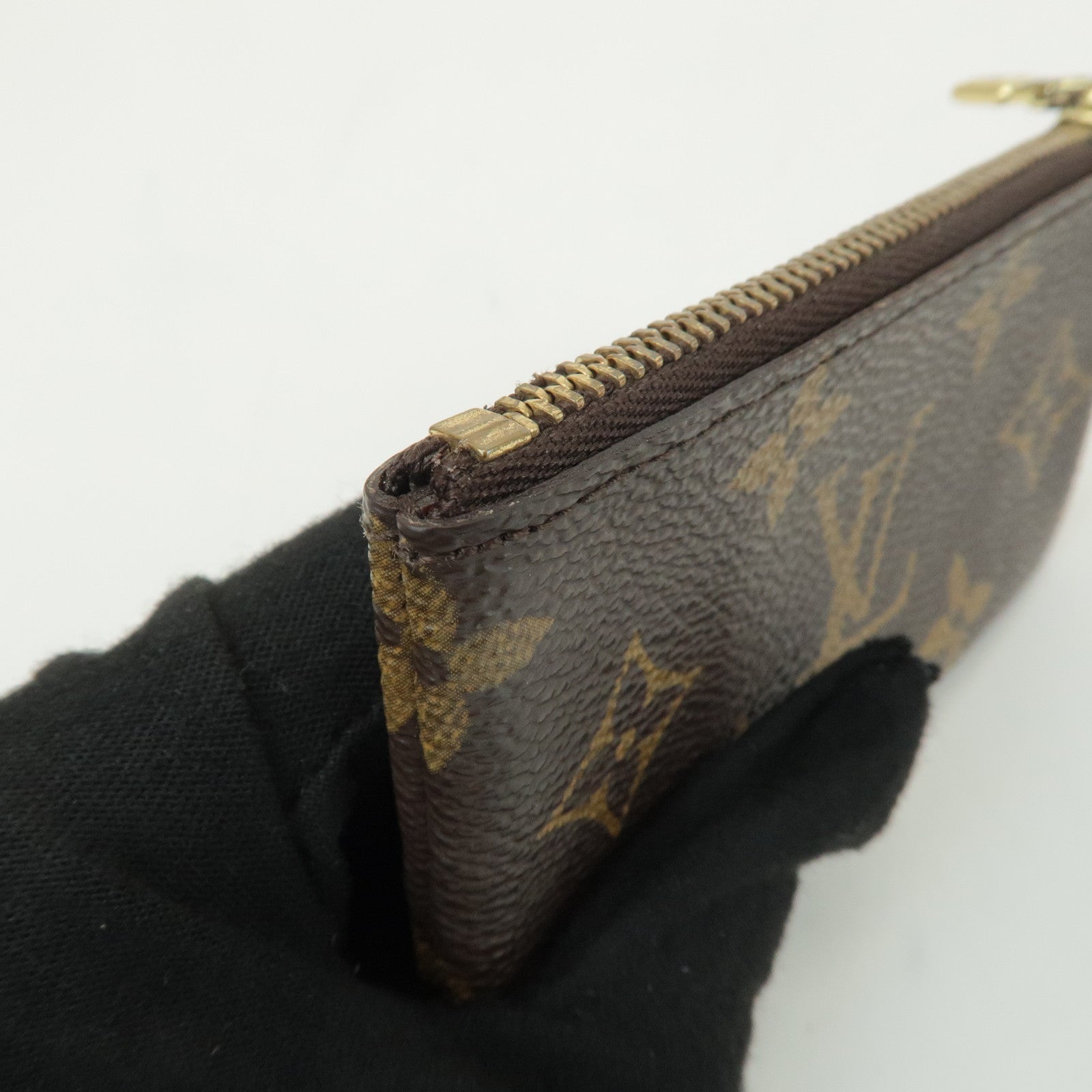 Louis Vuitton Monogram Pochette Cles Coin Case Key Case  M62650