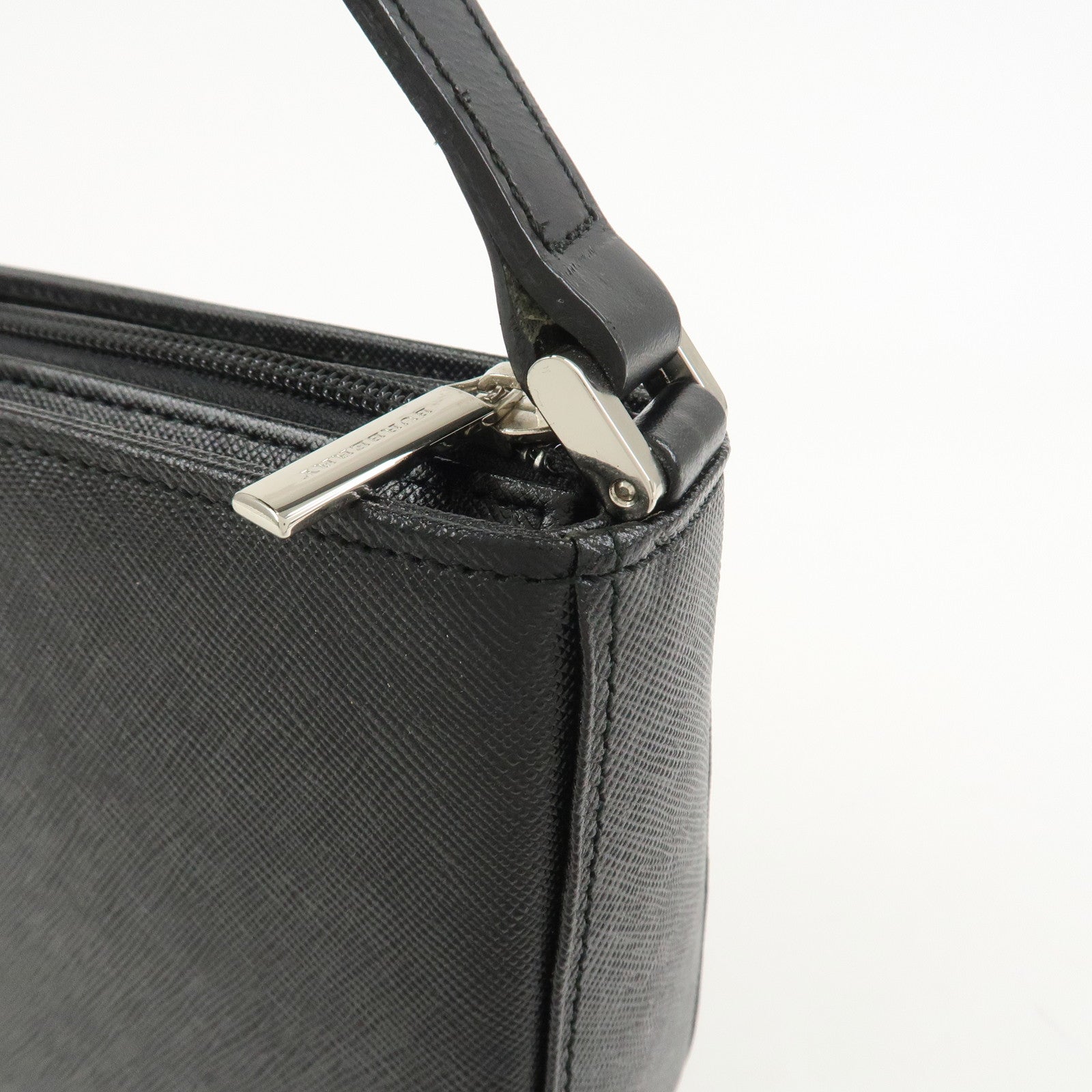 BURBERRY Embosed Leather Shoulder Bag Hand Bag Shoulder Bag Black