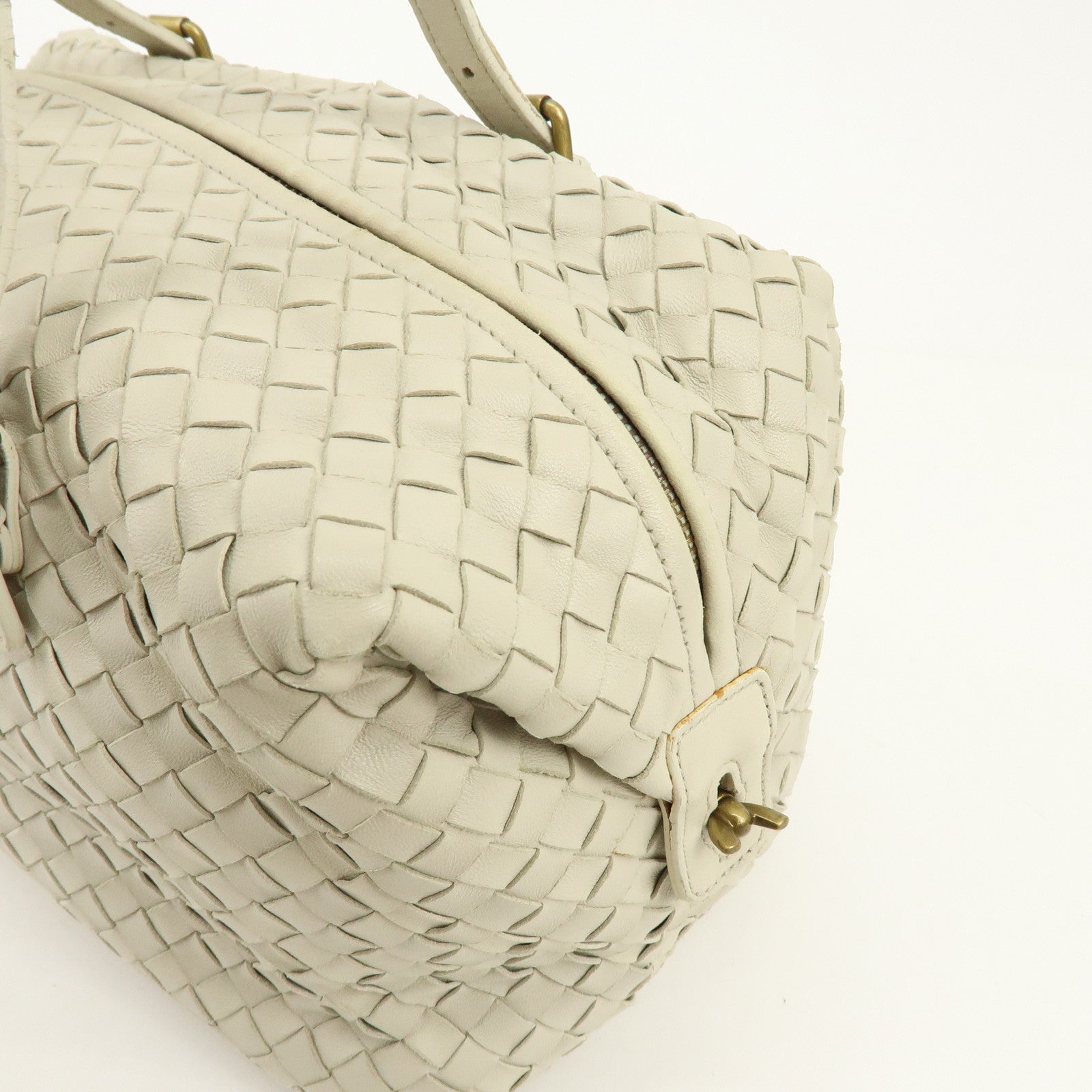BOTTEGA VENETA Montaigne Intrecciato Leather Boston Bag 173398