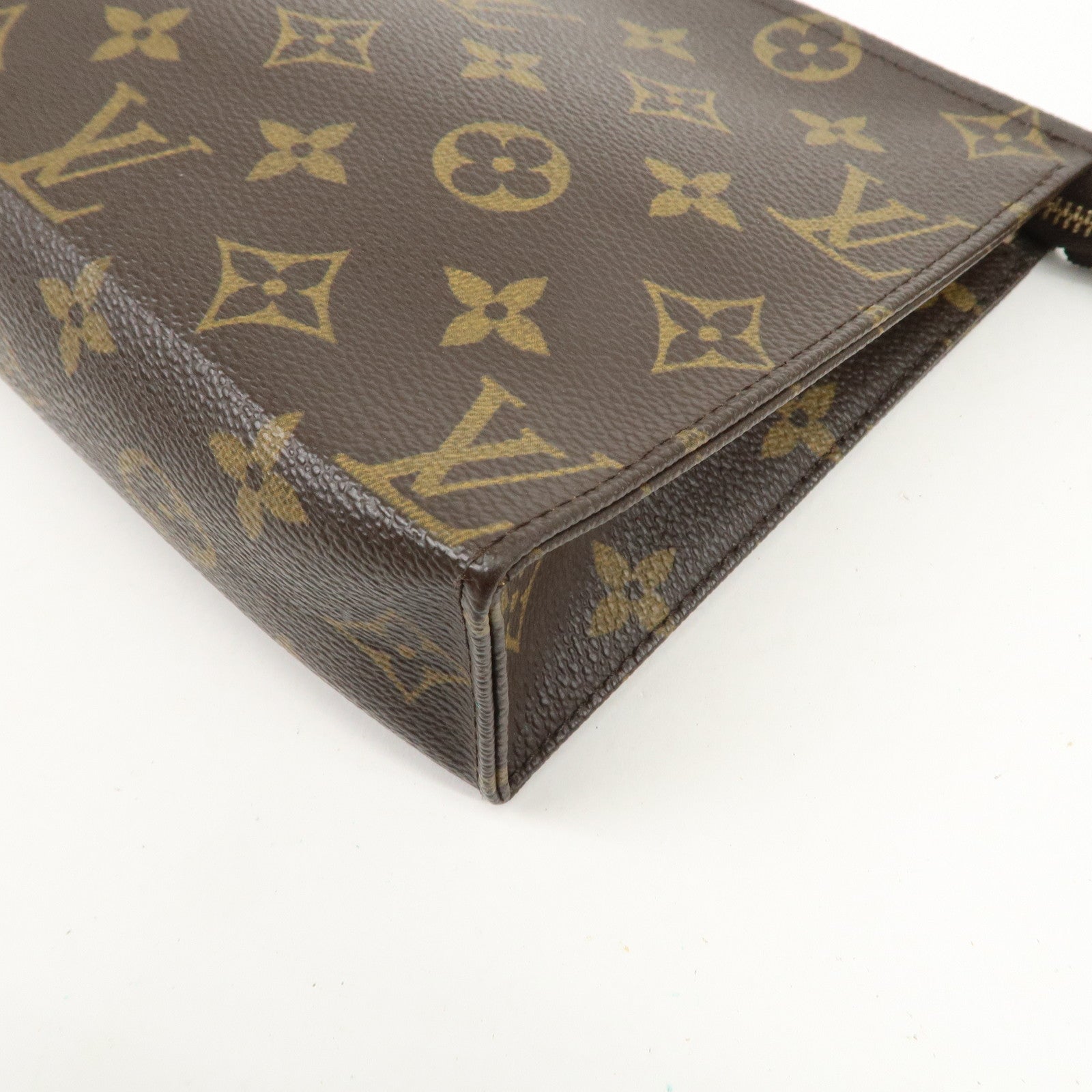 Louis Vuitton Monogram Poche Toilette 19 Clutch Bag Pouch M47544