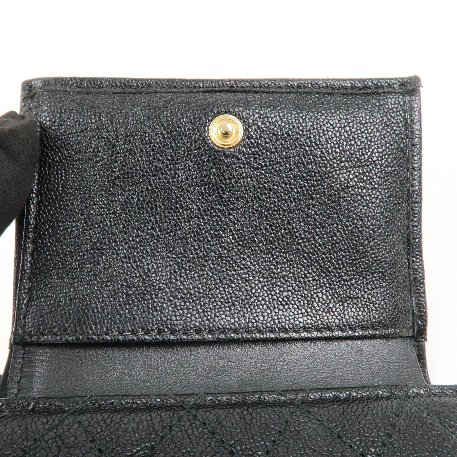 CHANEL Boy CHANEL Caviarskin Small Compact Wallet Black A84432