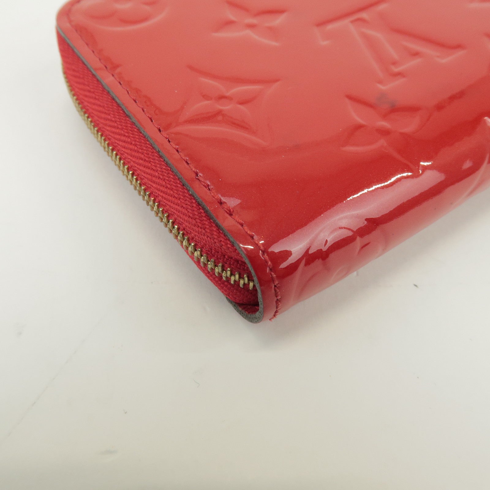 Louis Vuitton Monogram Vernis Zippy Coin Purse Pomme d'Amour M93608