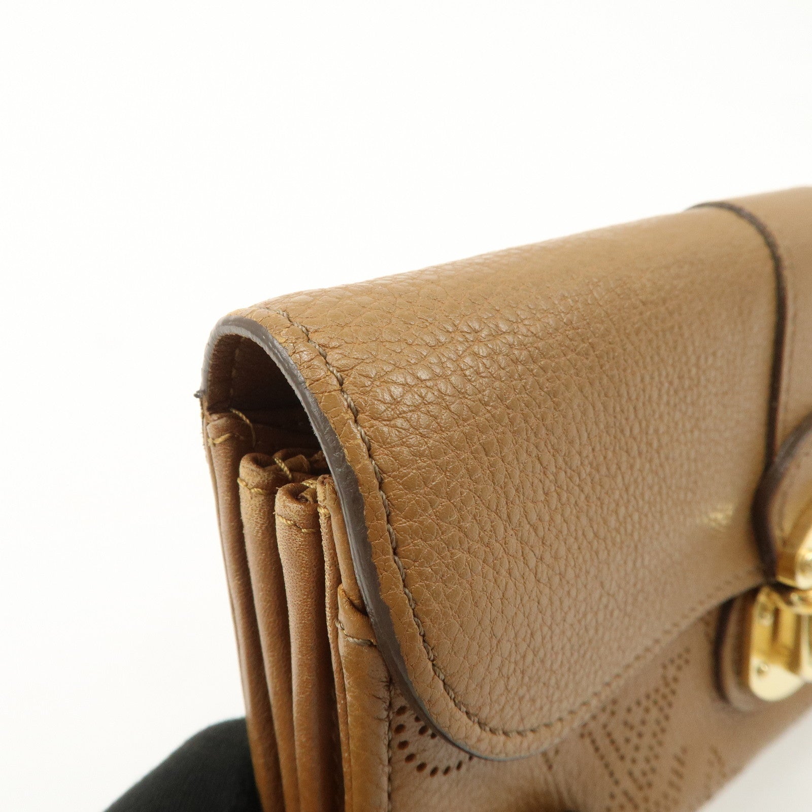 Louis Vuitton Monogram Mahina Portefeuille Iris Wallet M58140