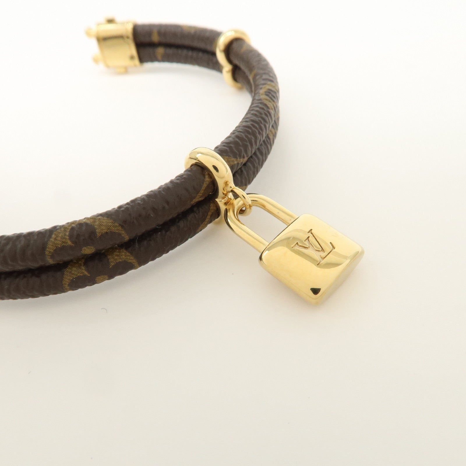 Louis Vuitton Monogram Leather Keep It Twice Bracelet M8109