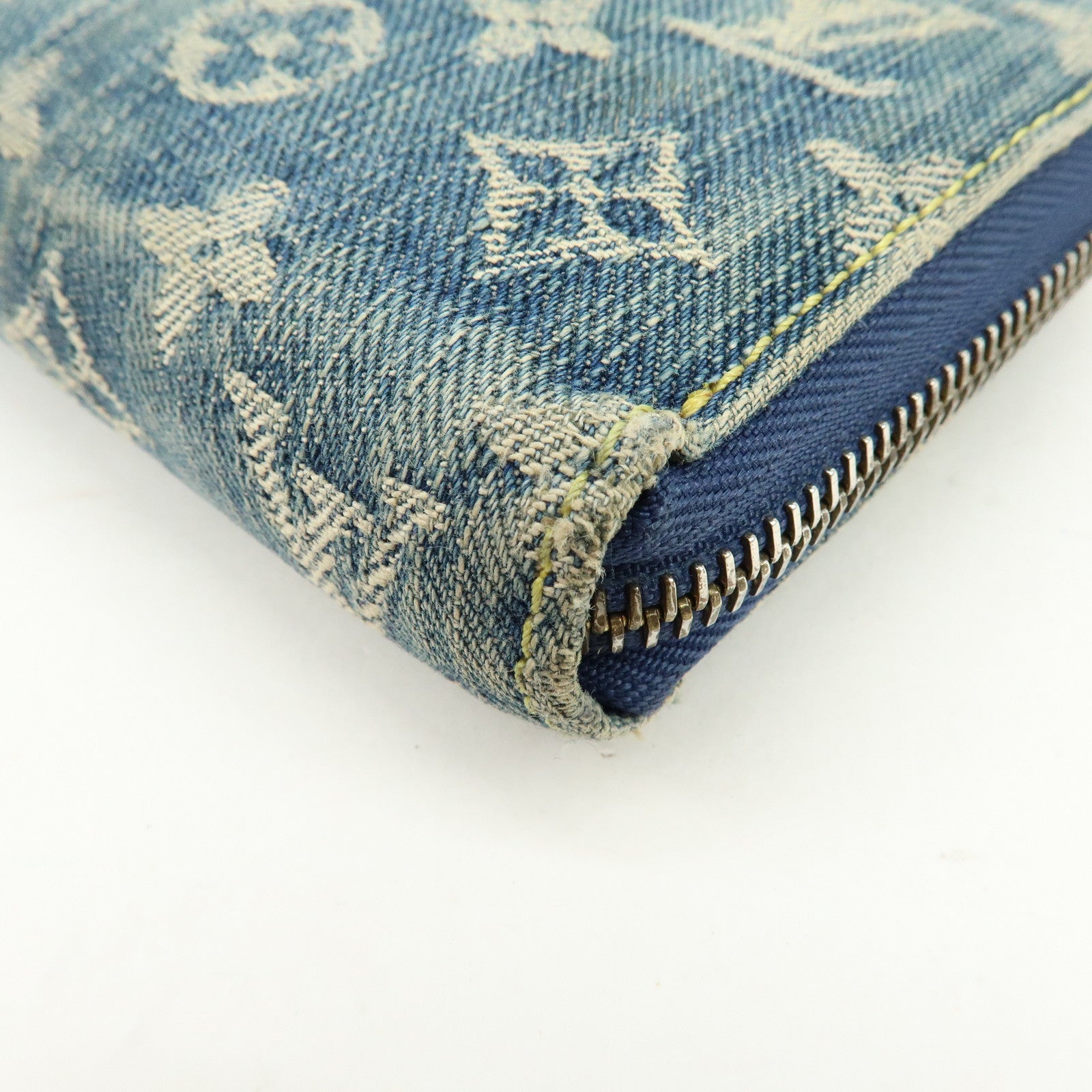 Louis Vuitton Monogram Denim Zippy Wallet Long Wallet Blue M95341
