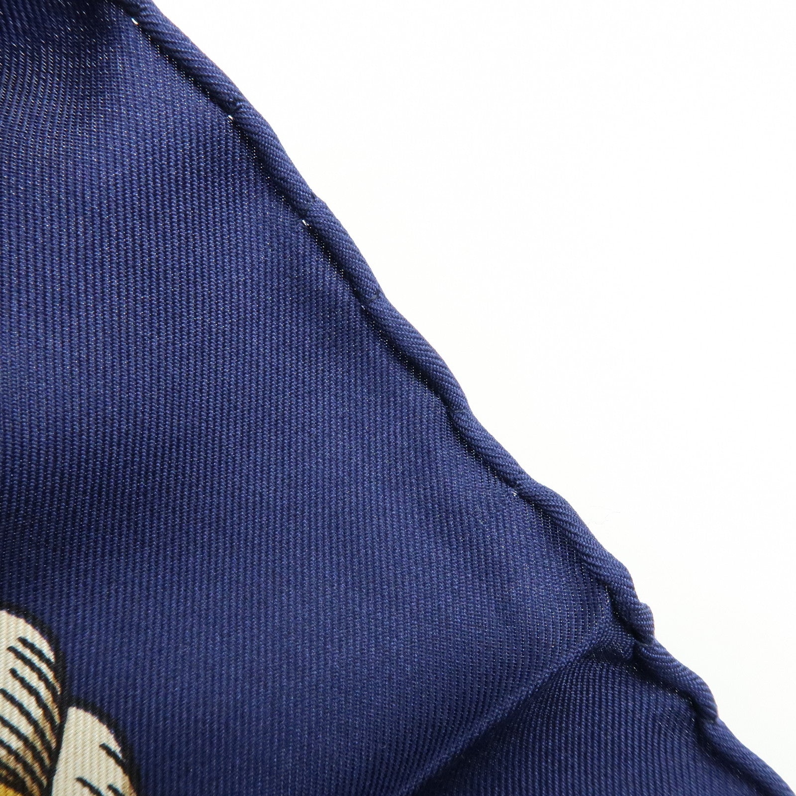 HERMES Carre 90 Silk 100% Scarf MUSEE Navy Ivory