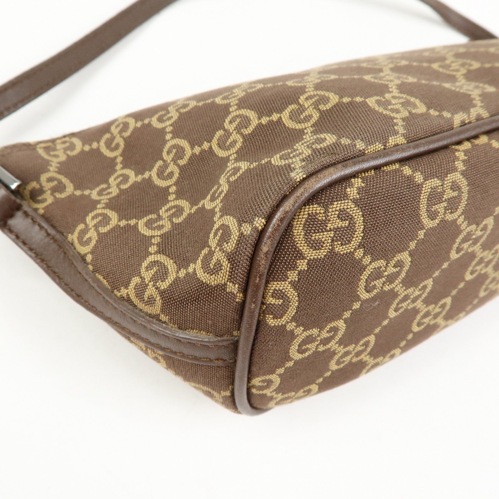 GUCCI Boat Bag GG Canvas Accessory Pouch Hand Bag Brown 039.1103