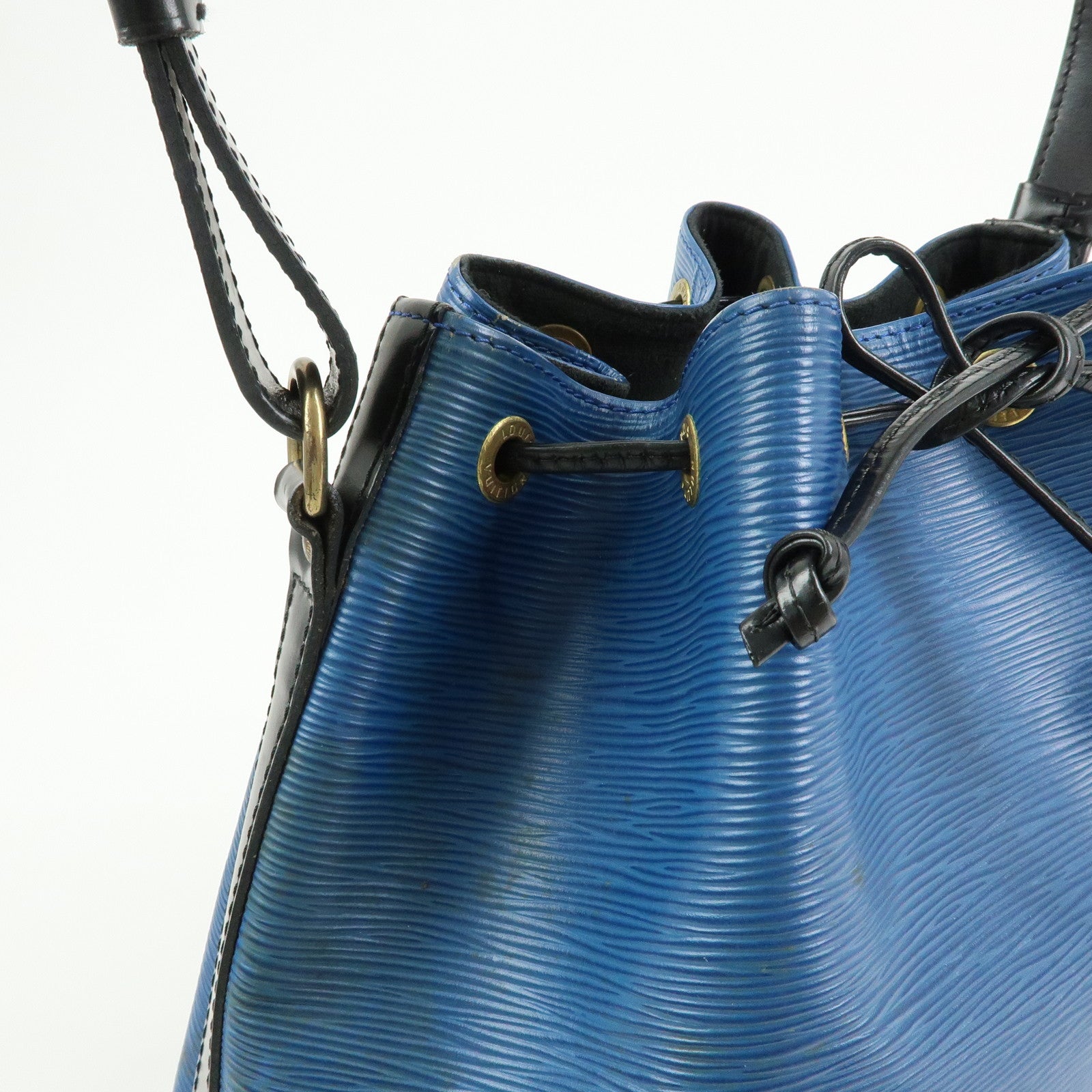 Louis Vuitton Epi Petit Noe Bicolor Shoulder Bag Blue Noir Ｍ44152