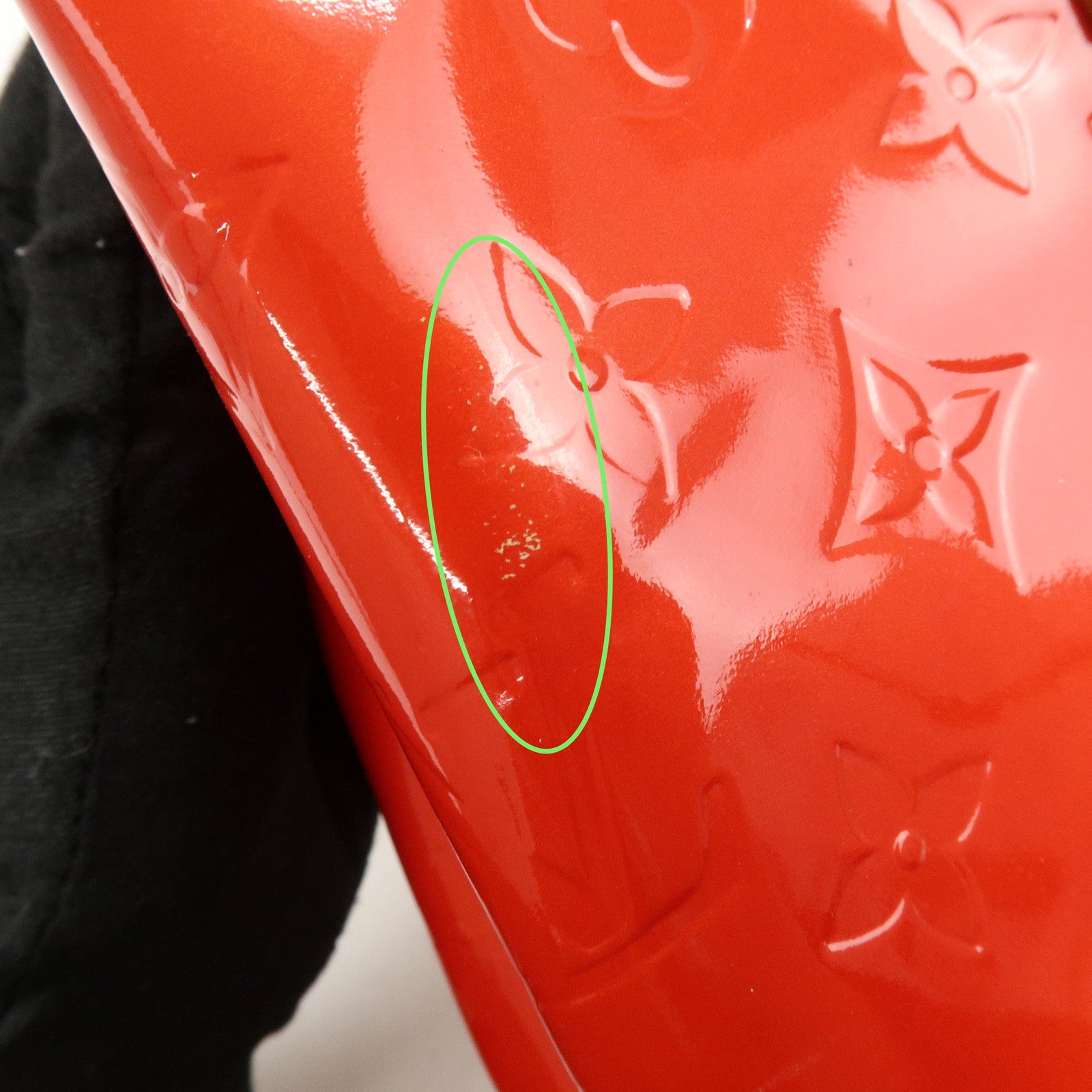 Louis Vuitton Monogram Vernis Lead PM Hand Bag Pomme d'Amour M91990