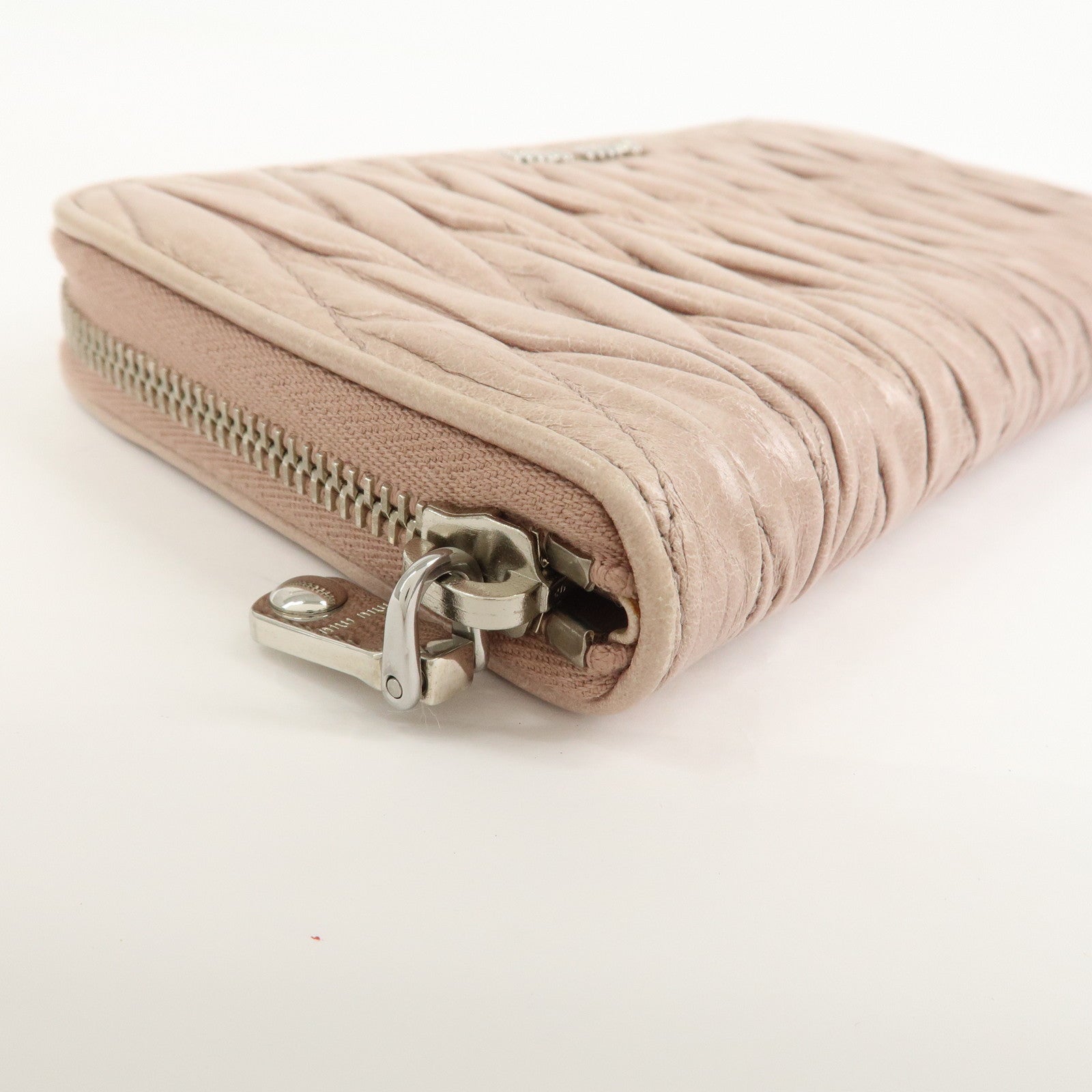 MIU MIU Matelasse Leather Round Zipper Long Wallet Beige 5M0506