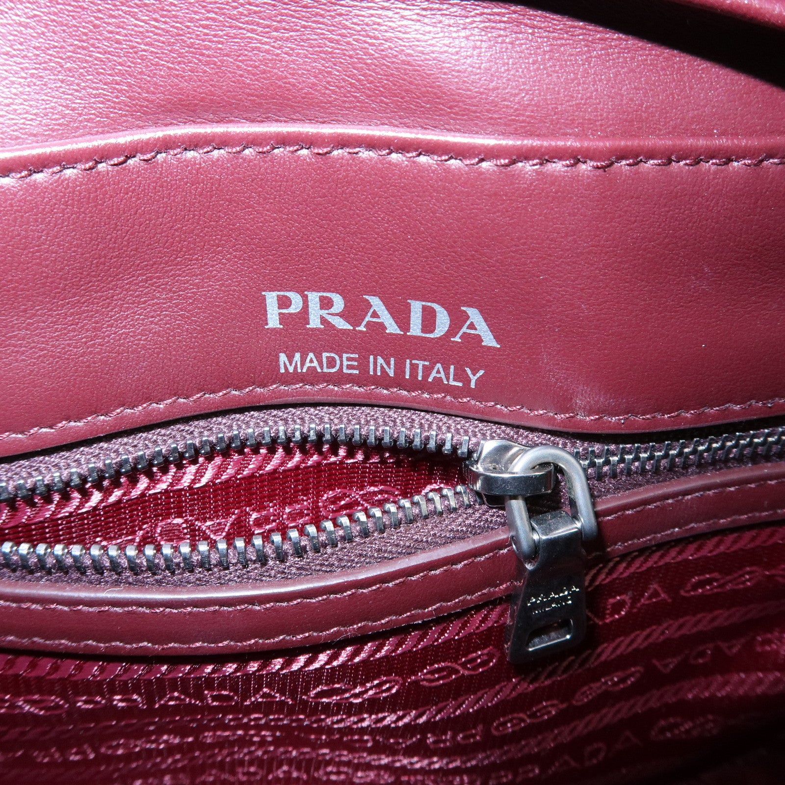 PRADA Leather Chain Shoulder Bag Crossbody Bag Bordeaux 1BH083