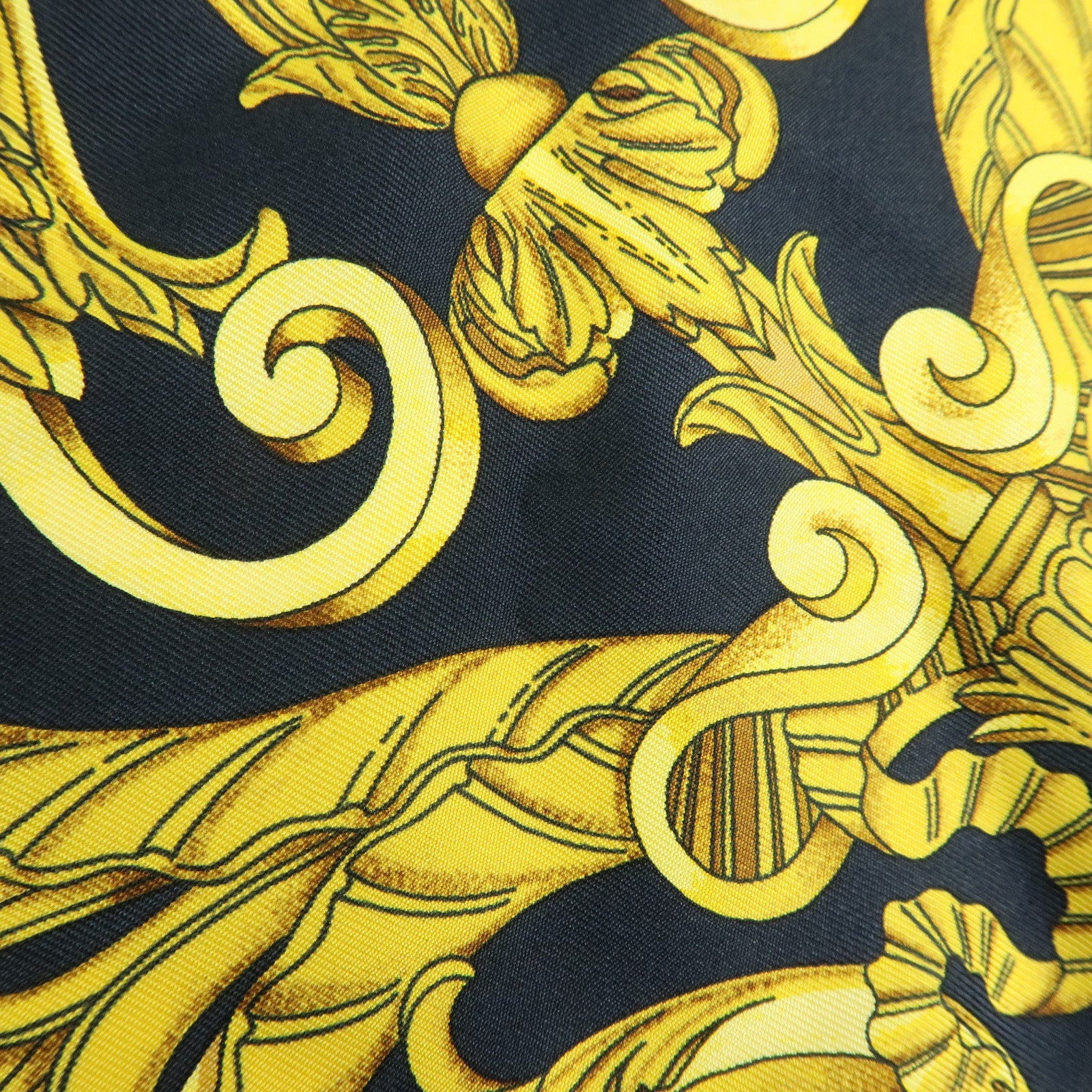HERMES Carre 90 Silk 100% Scarf LES TUILERIES Black Gold