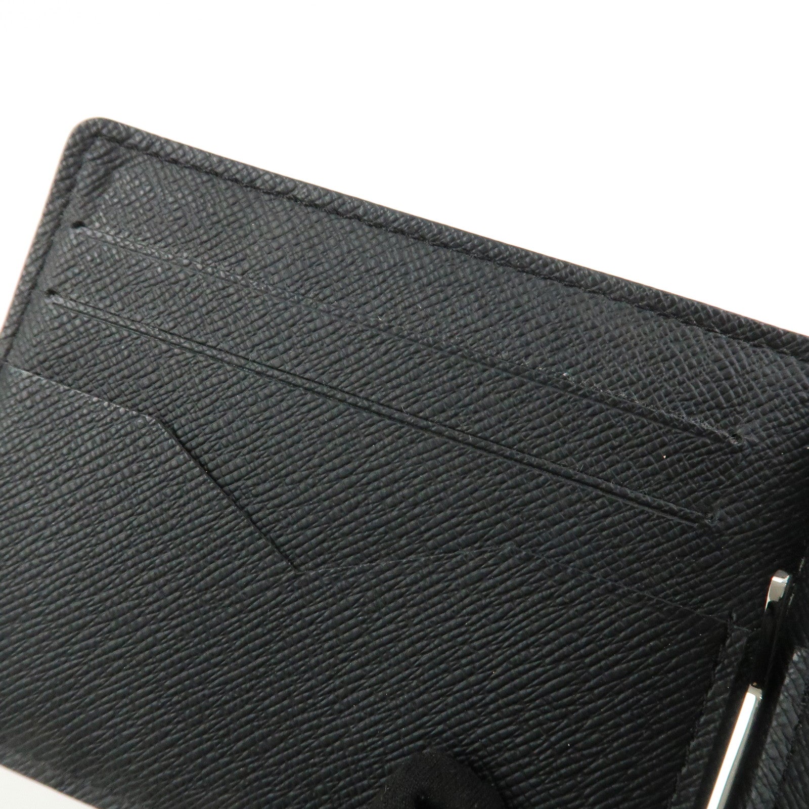 Louis Vuitton Taiga Portefeuille Pince Card Case Bill Clip M62978