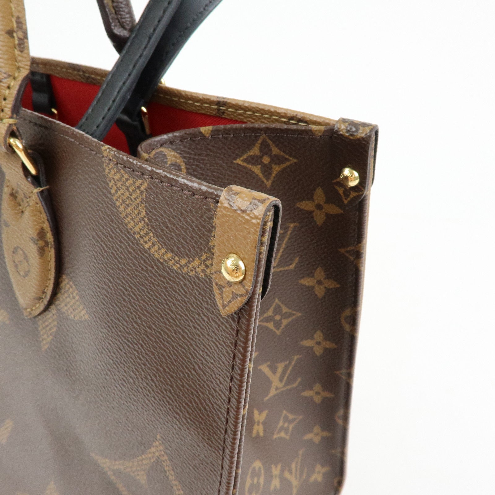 LOUIS VUITTON Monogram Giant Reverse On the Go MM Tote Bag M45321