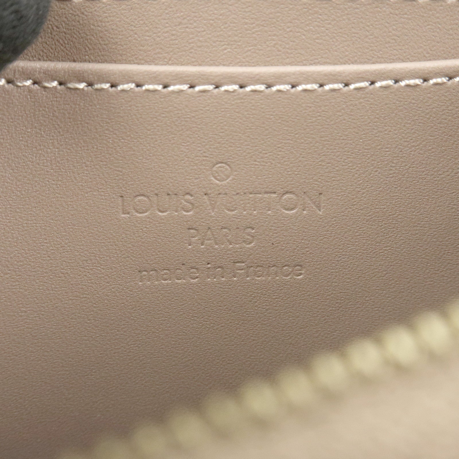 Louis Vuitton Monogram Vernis Round Zippy Coin Purse Beige M91762