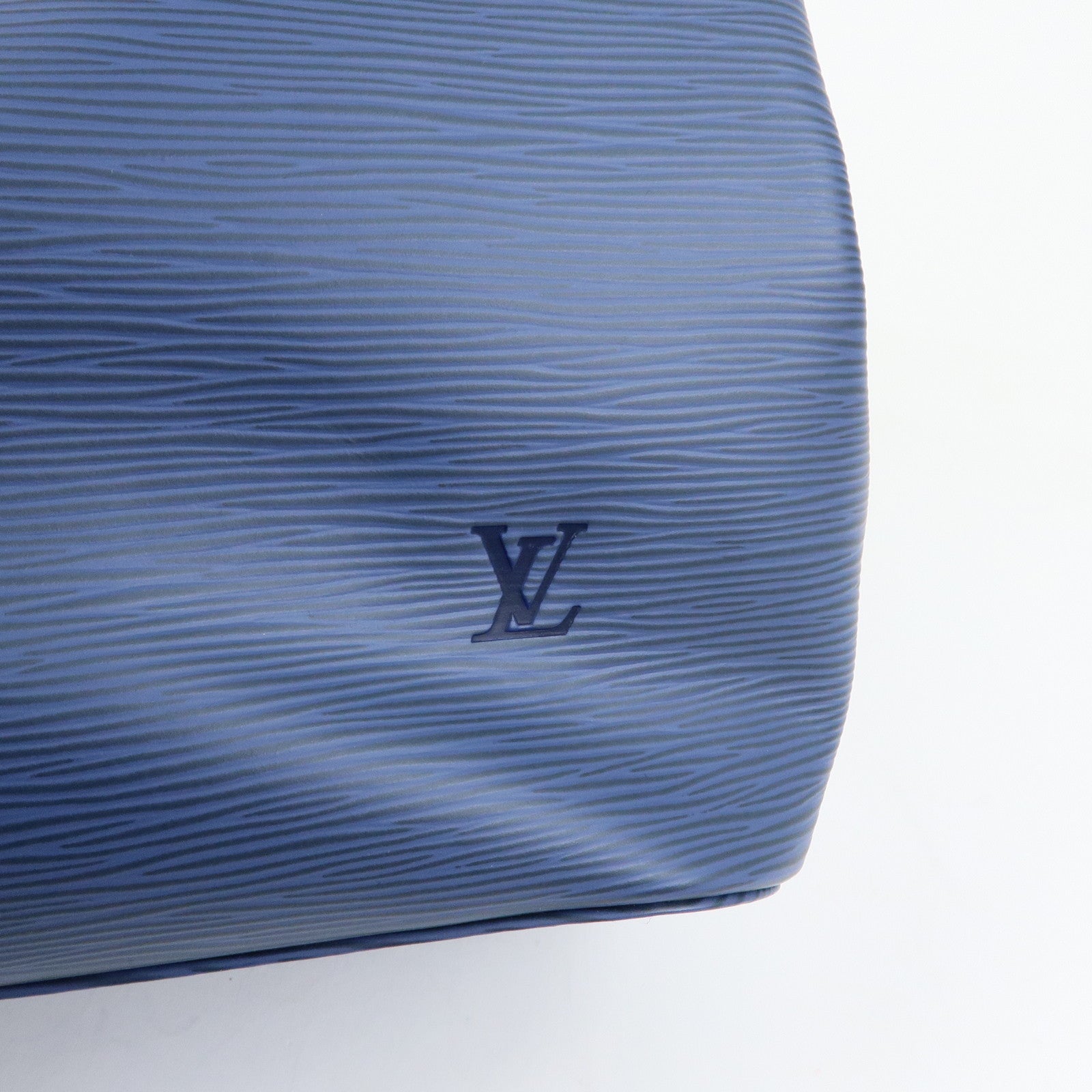 Louis Vuitton Epi Mandala GM Leather Shoulder Bag Myrtille M5892G