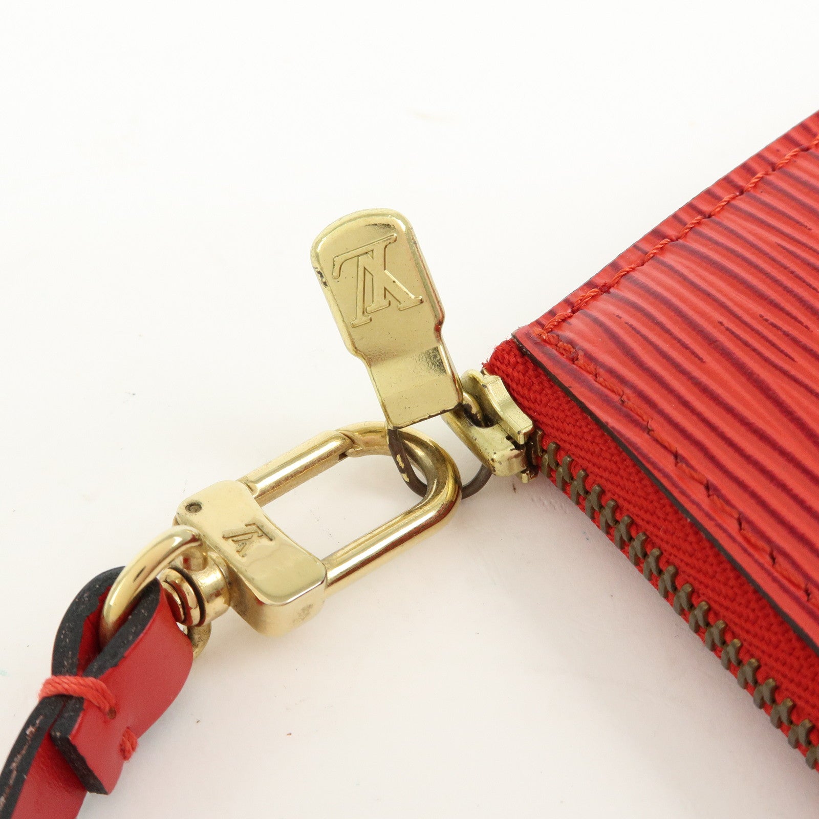 Louis Vuitton Epi Pochette Accessoires Pouch Castilian Red M52957