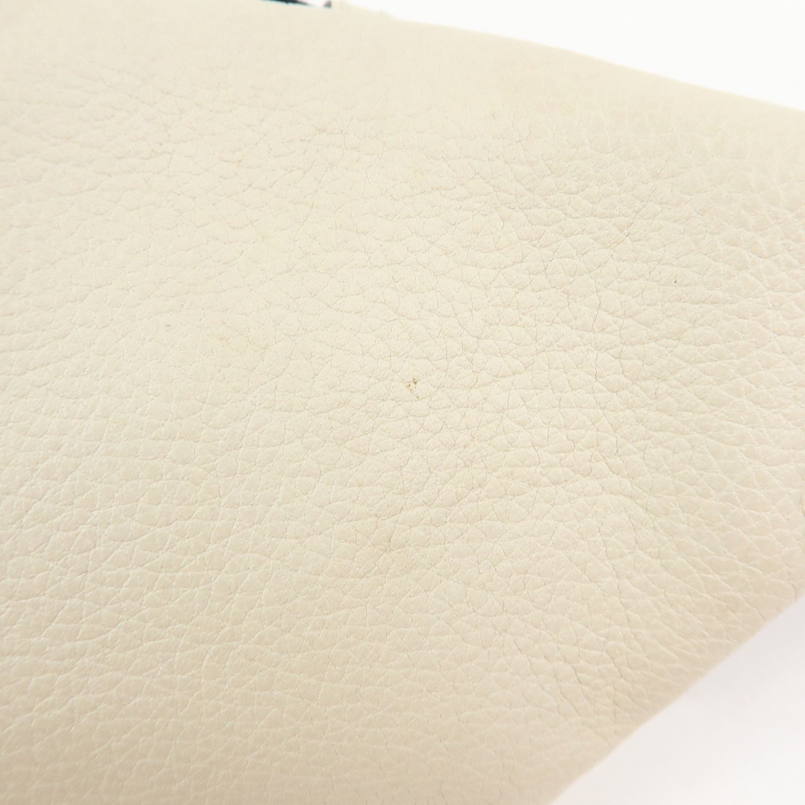 GUCCI Sherry Vintage Logo Leather Waist Pouch Body Bag Ivory 527792